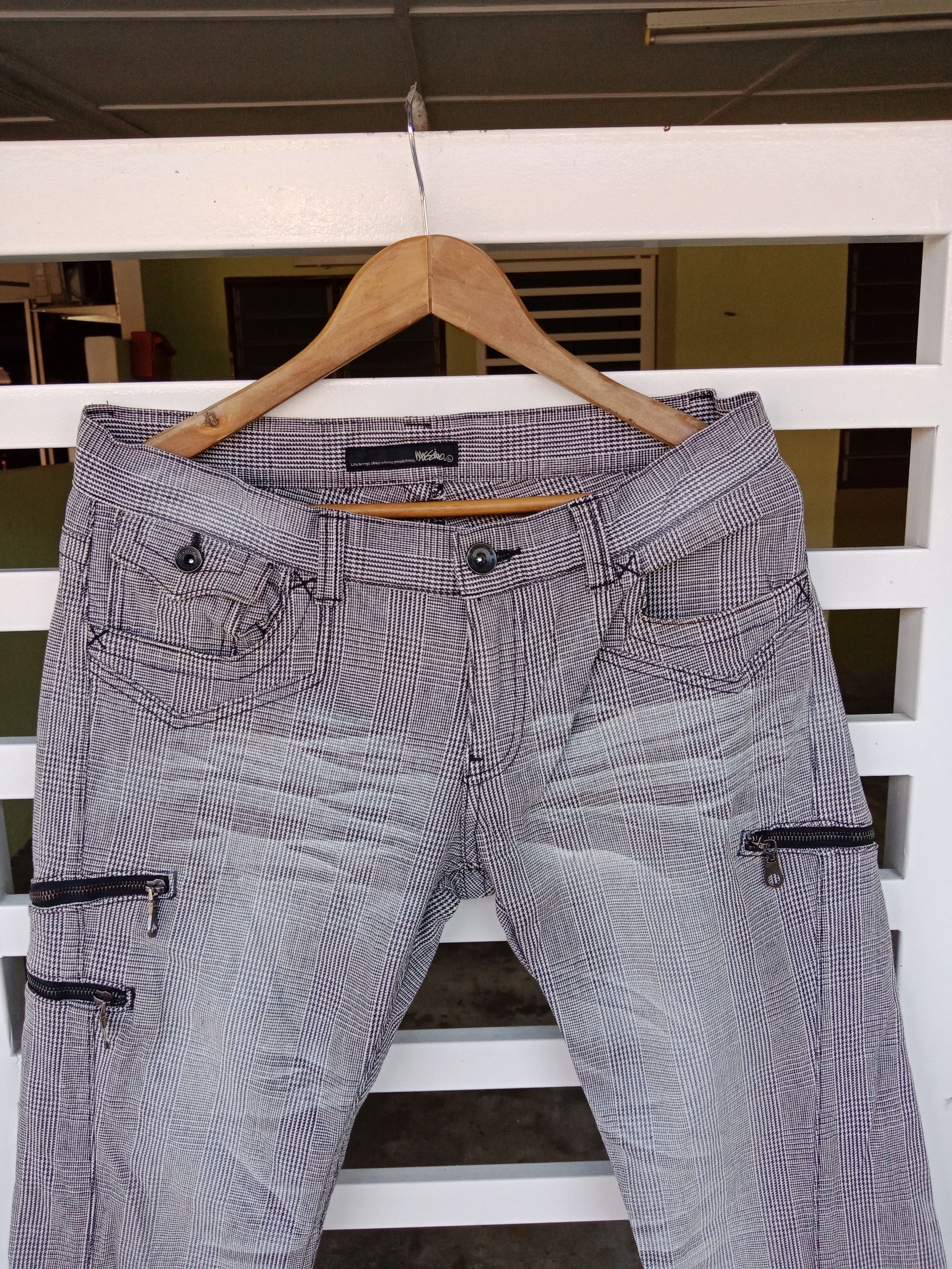 In The Attic Mossimo Tartan Zippers Cargo Pants Size US 34 / EU 50 - 6 Thumbnail