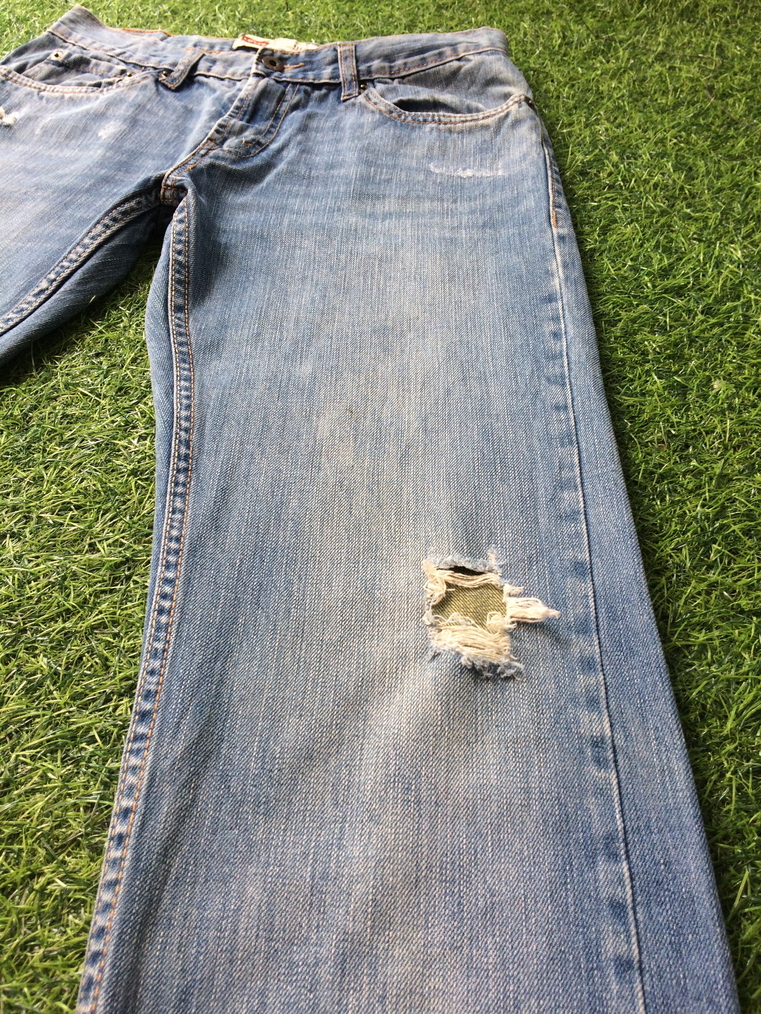Levi's × Unsound Rags Levis 511 Ripped Jeans #B-835 Size US 30 / EU 46 - 6 Thumbnail