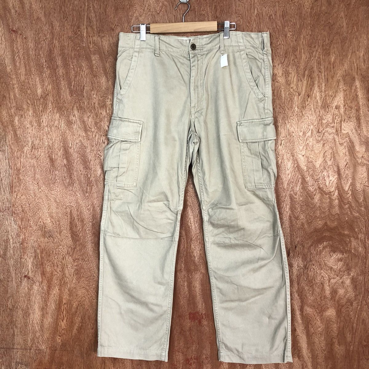 image of Uniqlo Cream Multipocket Cargo Pants 2117, Men's (Size 36)