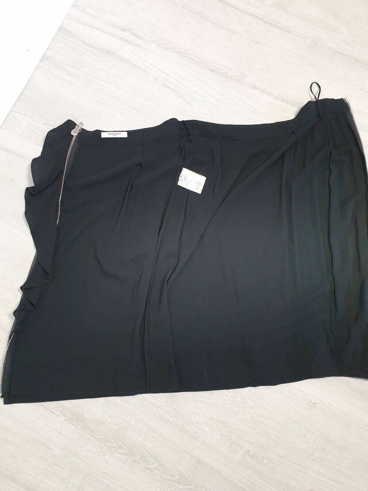 Givenchy Givenchy Skirt Silk\Leather Black Size It 38 Size 26" / US 2 / IT 38 - 3 Thumbnail