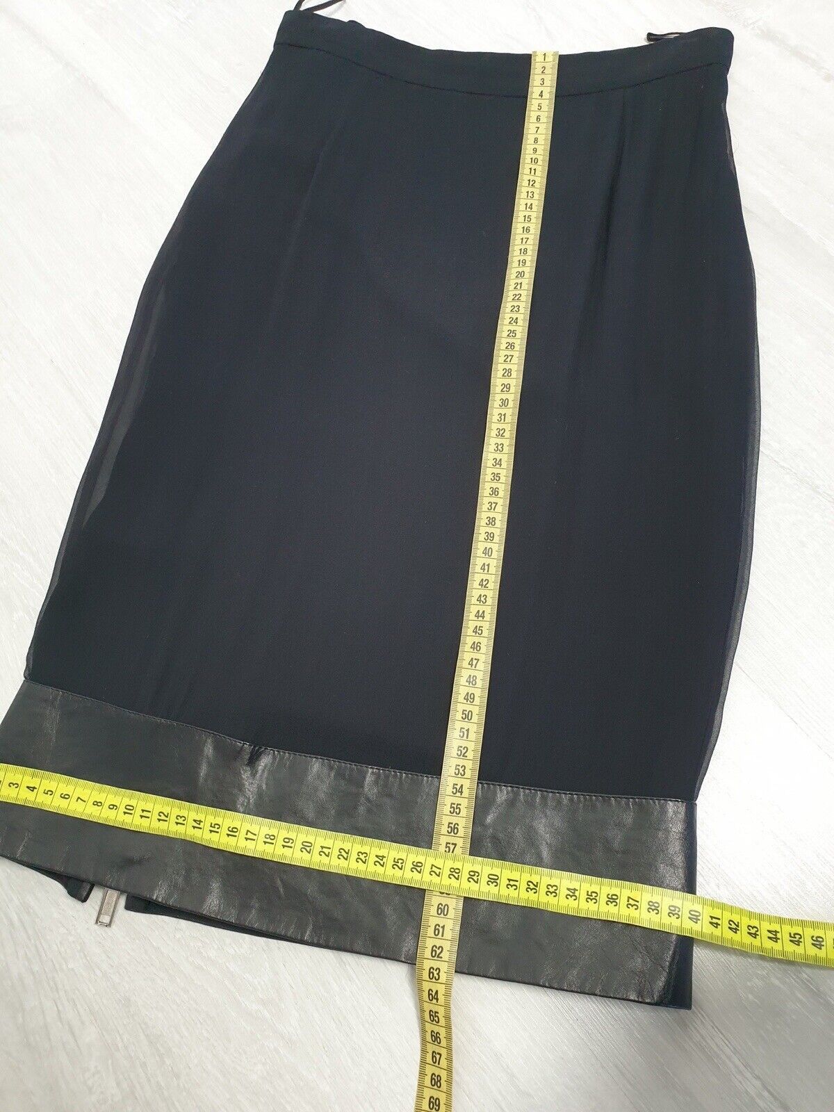 Givenchy Givenchy Skirt Silk\Leather Black Size It 38 Size 26" / US 2 / IT 38 - 11 Thumbnail