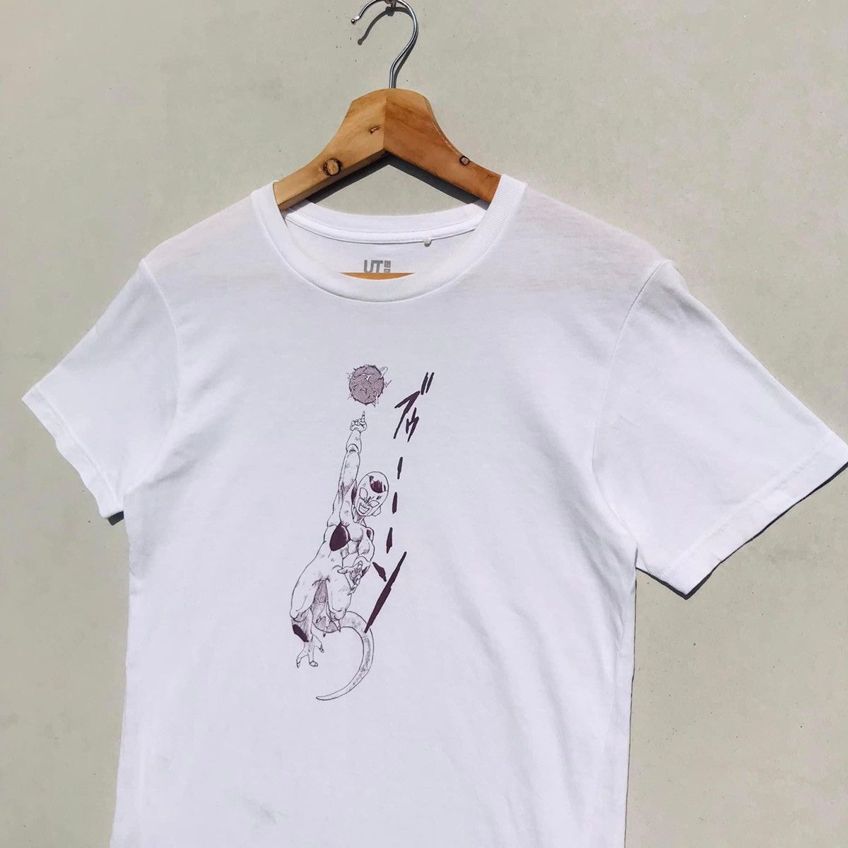 Uniqlo RARE‼️ Dragon Ball Size US XXS / EU 40 - 2 Thumbnail