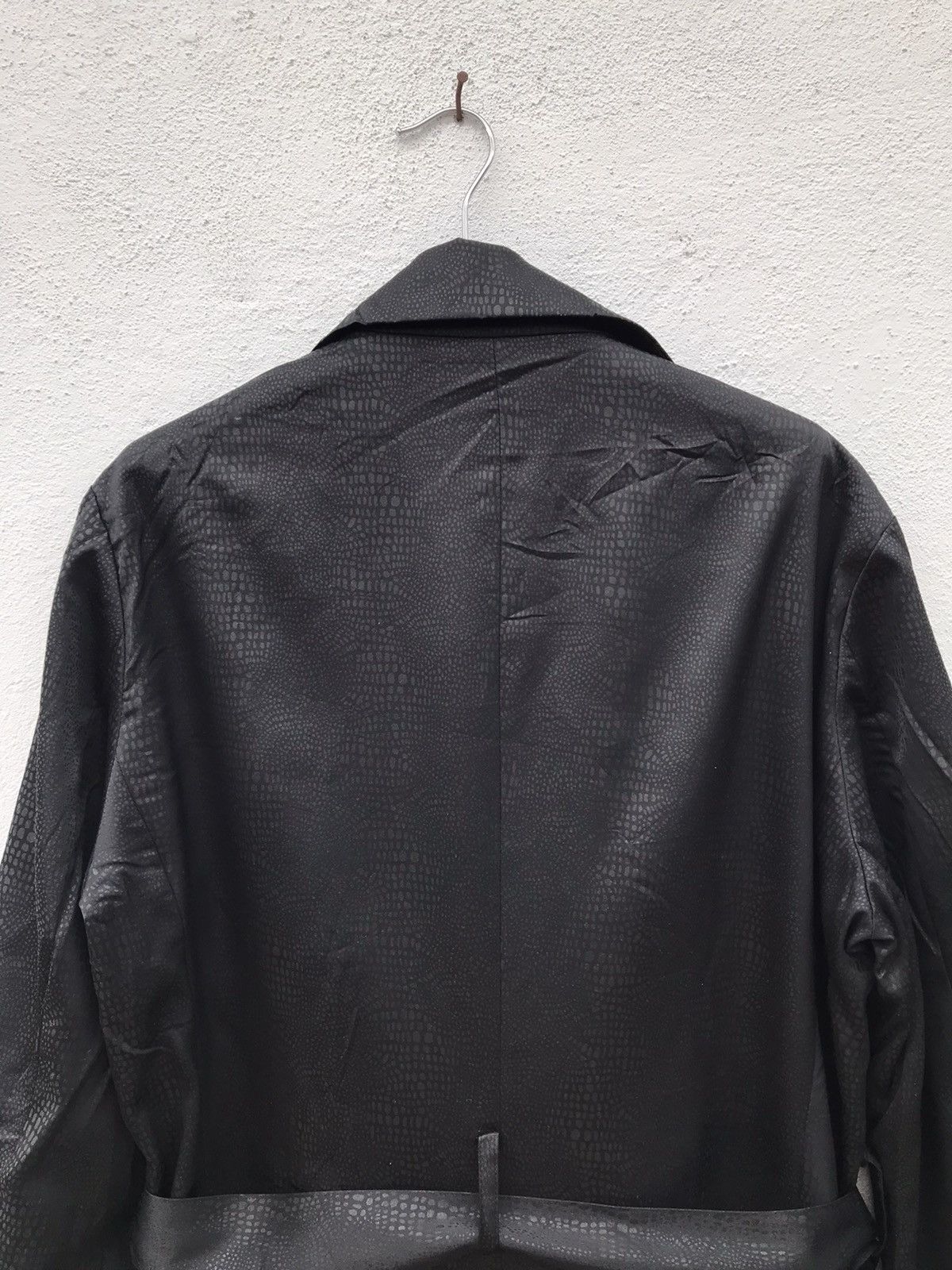 If Six Was Nine × Japanese Brand × Yoshiyuki Konishi Yoshiyuki Konishi Snake Skin Design Long Wax Jackets Size US L / EU 52-54 / 3 - 12 Thumbnail