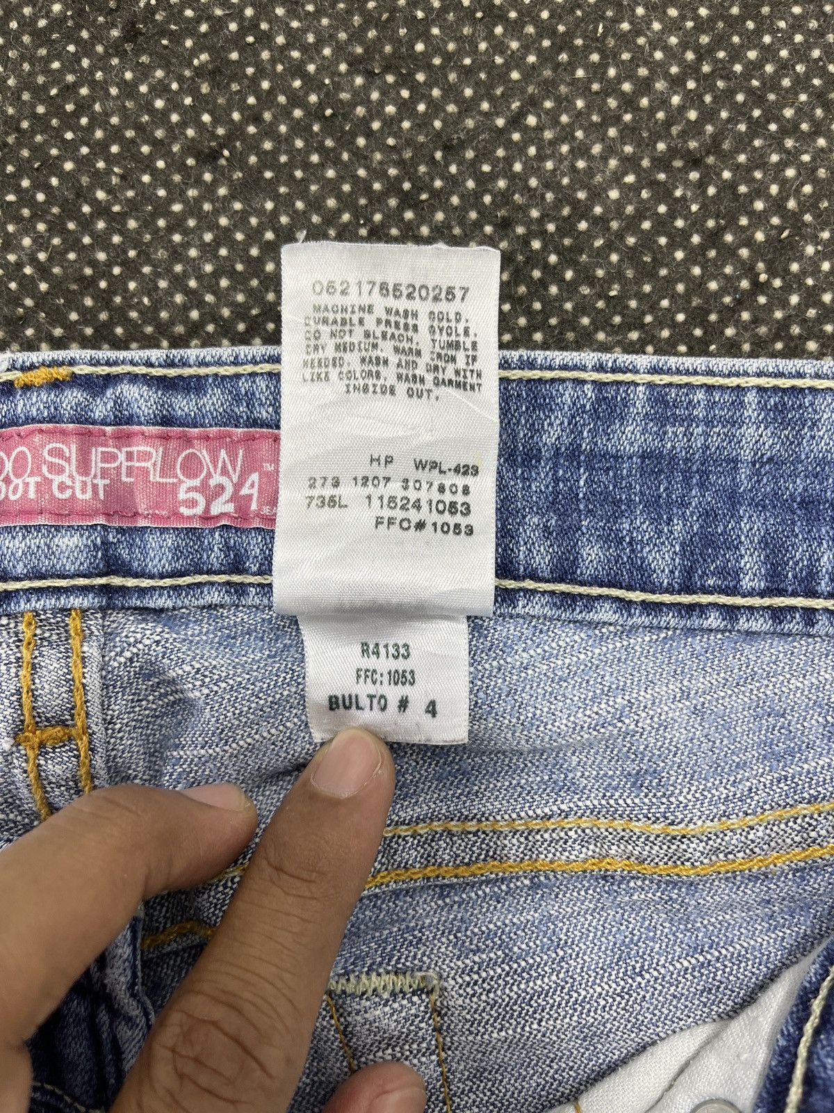 Levi's × Vintage Blue Vintage Levis 524 Flare Jeans - JP071 Size 34" / US 12 / IT 48 - 9 Thumbnail