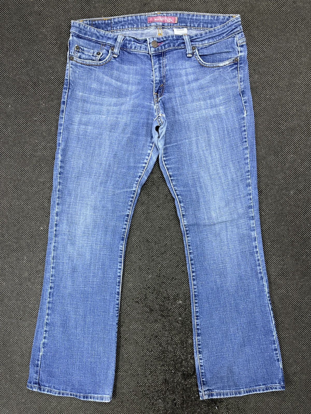 Levi's × Vintage Blue Vintage Levis 524 Flare Jeans - JP071 Size 34" / US 12 / IT 48 - 1 Thumbnail