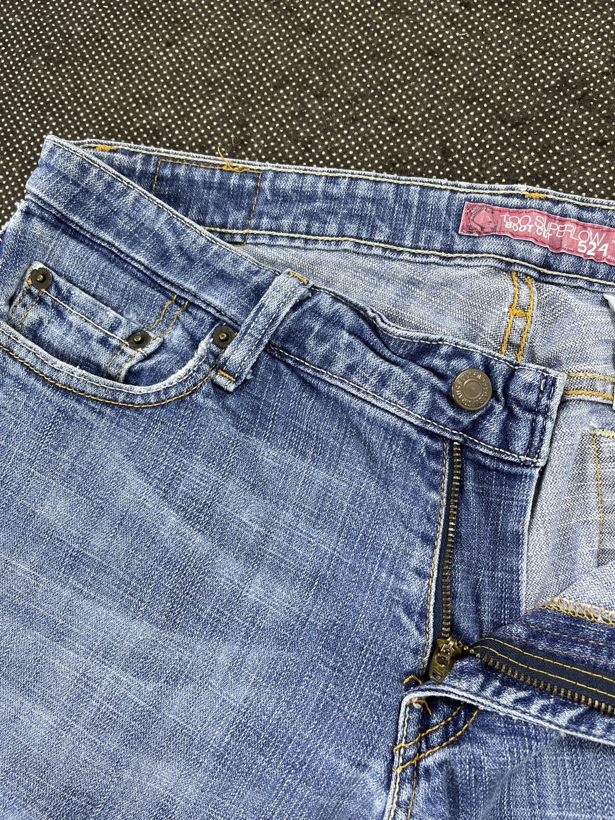 Levi's × Vintage Blue Vintage Levis 524 Flare Jeans - JP071 Size 34" / US 12 / IT 48 - 7 Thumbnail