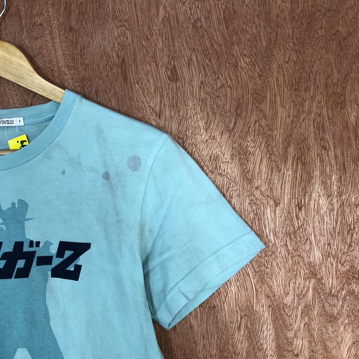 Anime DLL Uniqlo anima mangga vintage thrashed faded tee #2049 Size US S / EU 44-46 / 1 - 4 Thumbnail