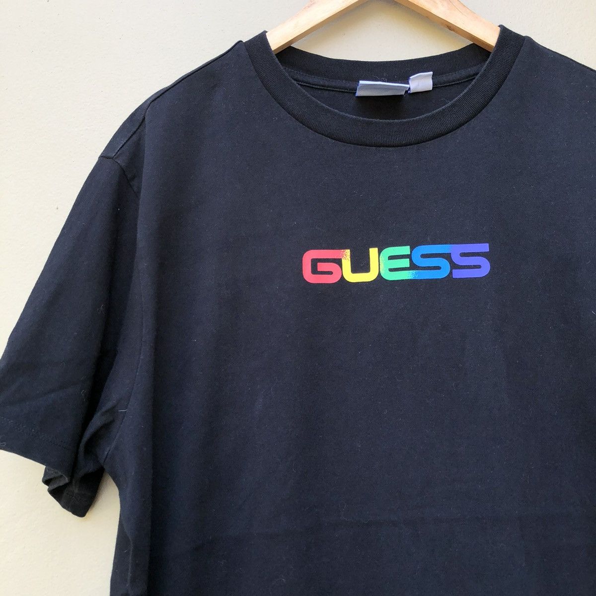 Vintage Guess t shirt Size US M / EU 48-50 / 2 - 2 Thumbnail