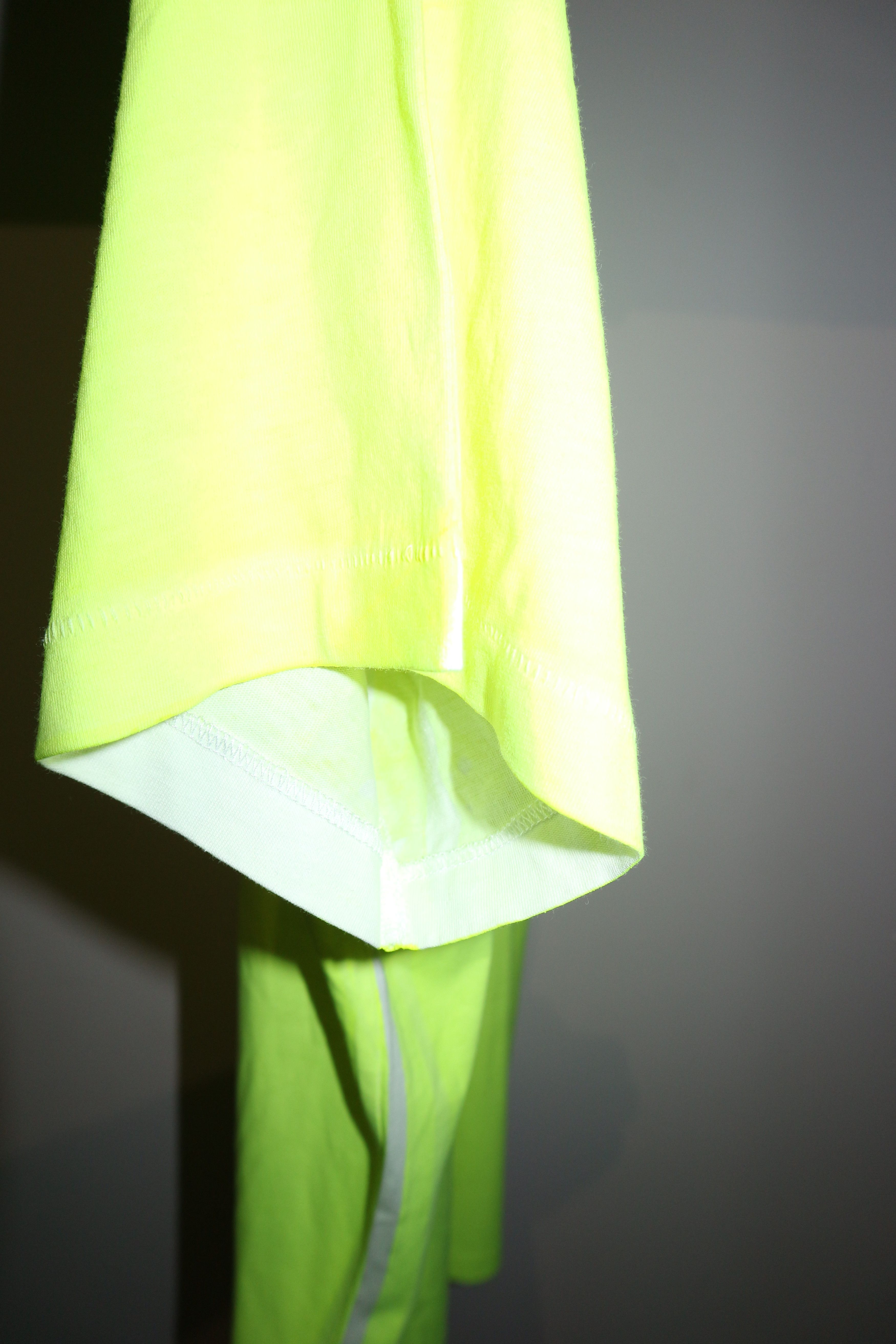 Helmut Lang embroidered logo fluo t-shirt Size US XL / EU 56 / 4 - 9 Thumbnail