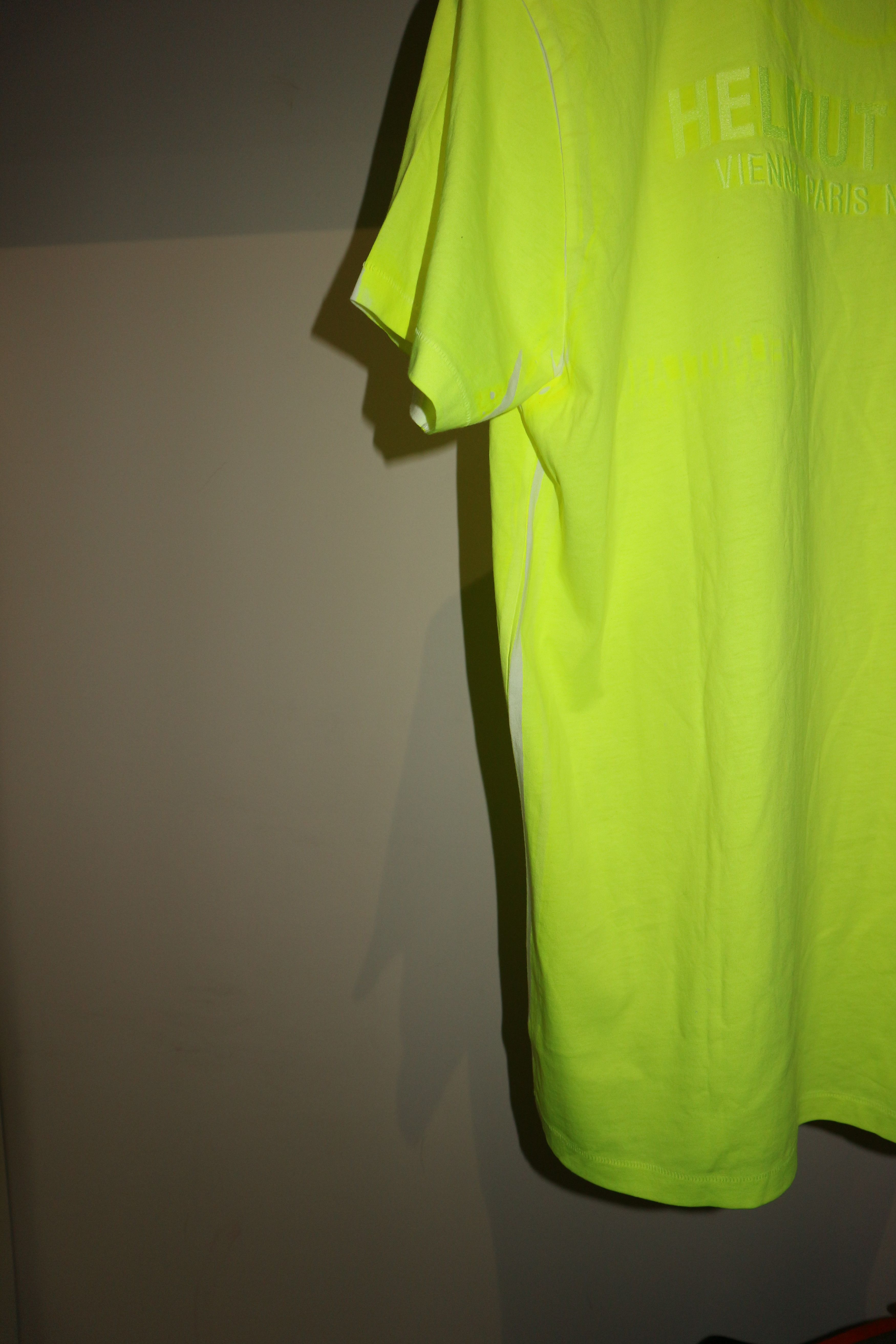 Helmut Lang embroidered logo fluo t-shirt Size US XL / EU 56 / 4 - 11 Thumbnail