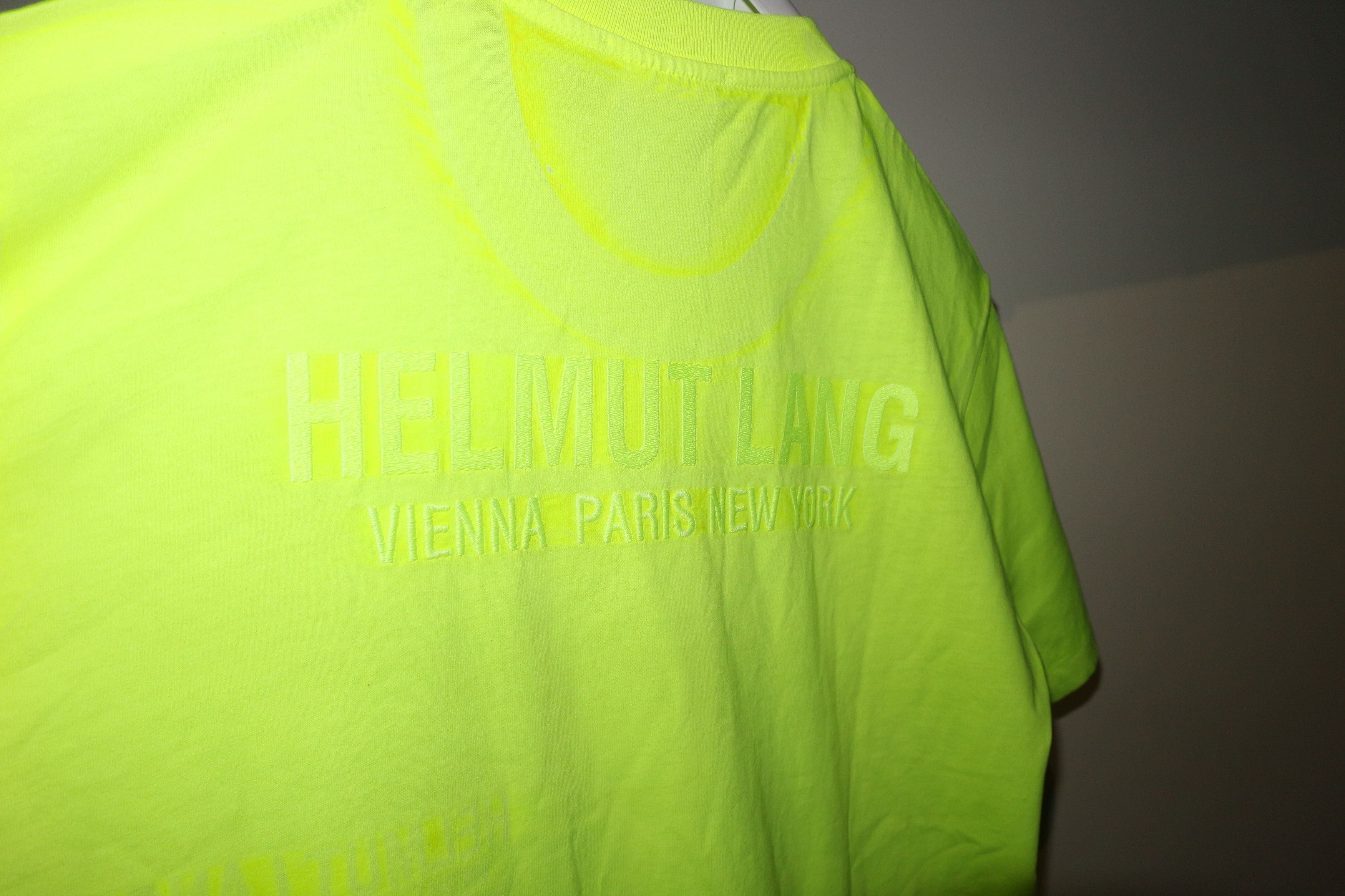 Helmut Lang embroidered logo fluo t-shirt Size US XL / EU 56 / 4 - 8 Thumbnail