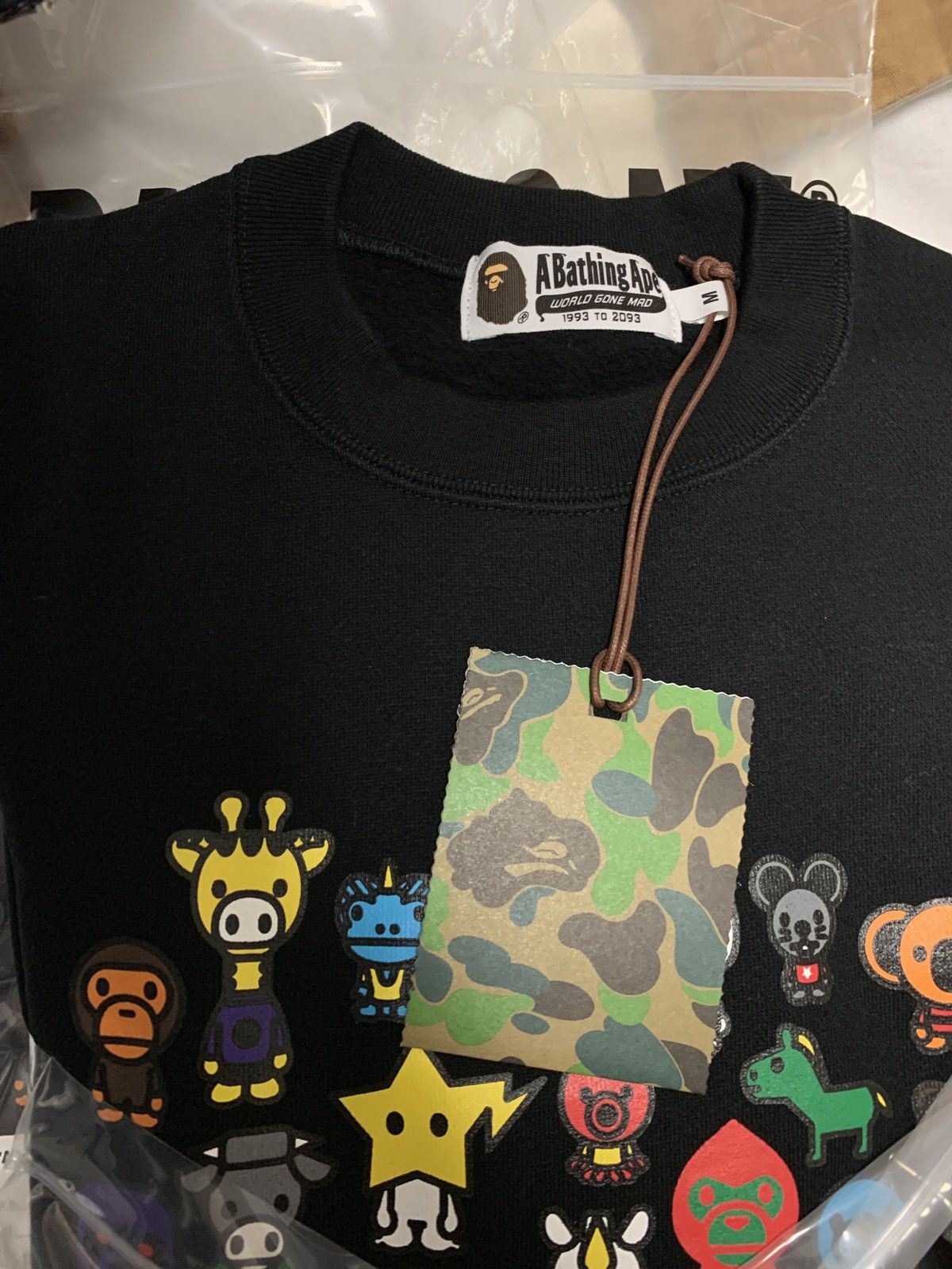 Bape DS! BAPE KID CUDI MOON MAN BABY MILO CREWNECK SWEATSHIRT Size US M / EU 48-50 / 2 - 2 Thumbnail