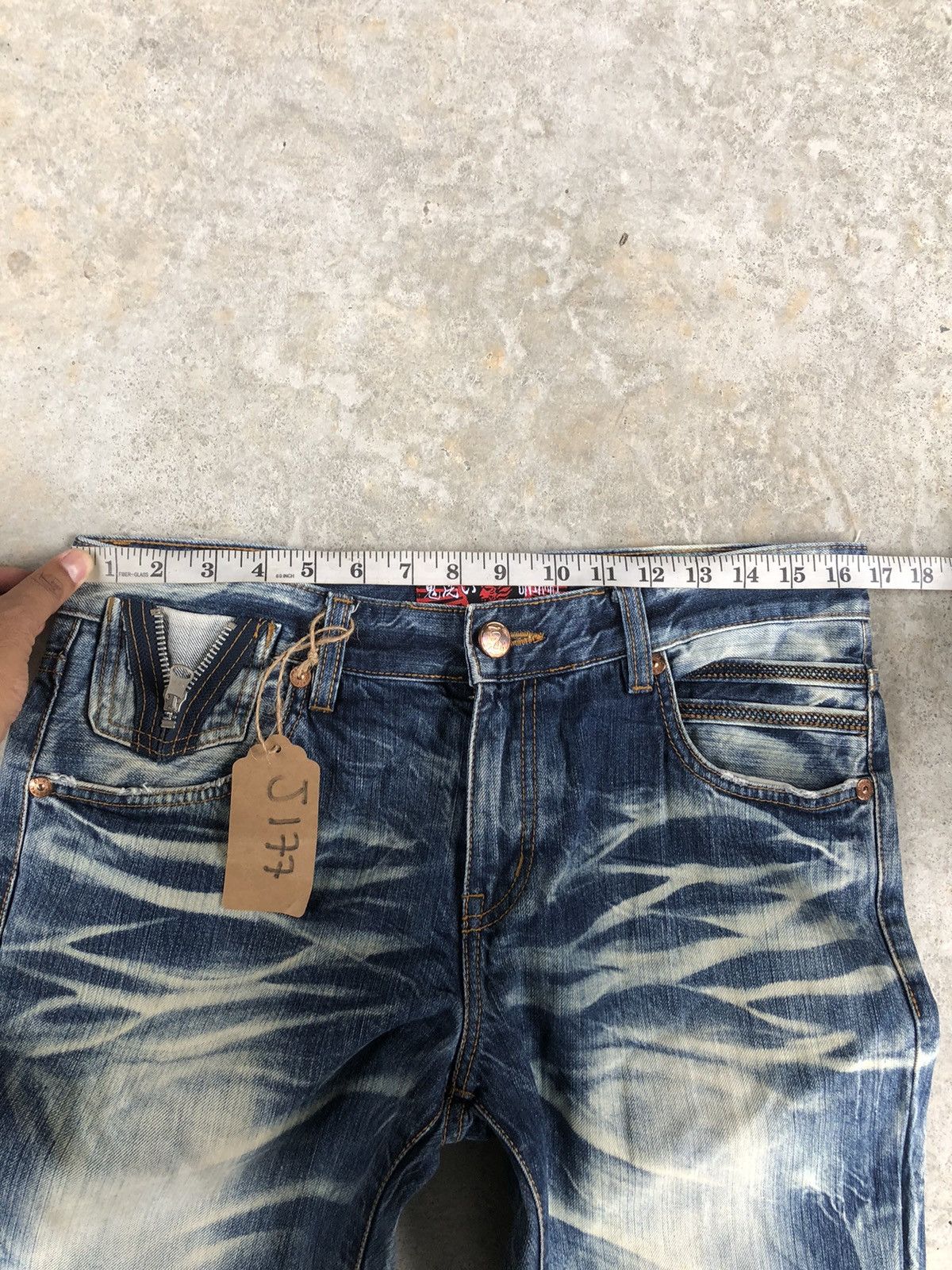 Japanese Brand Japanese Oniarai Embroidered Jeans Acid Wash Distressed Size US 33 - 16 Thumbnail