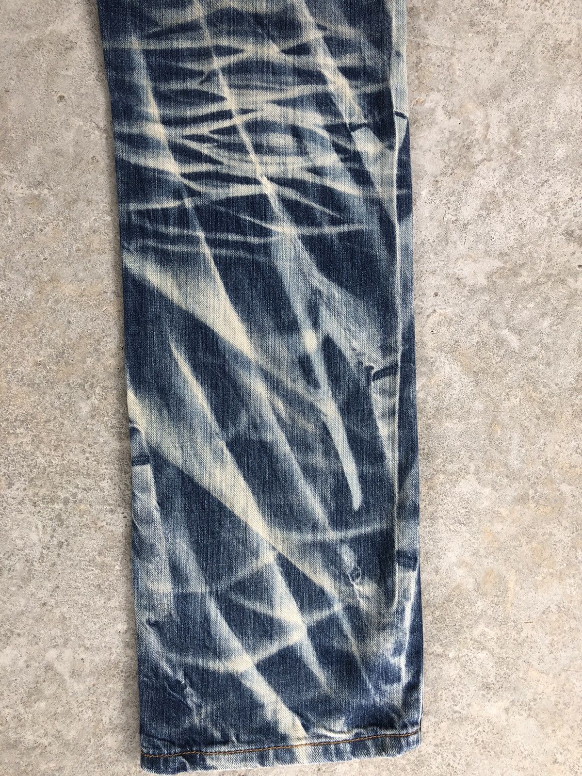 Japanese Brand Japanese Oniarai Embroidered Jeans Acid Wash Distressed Size US 33 - 12 Thumbnail