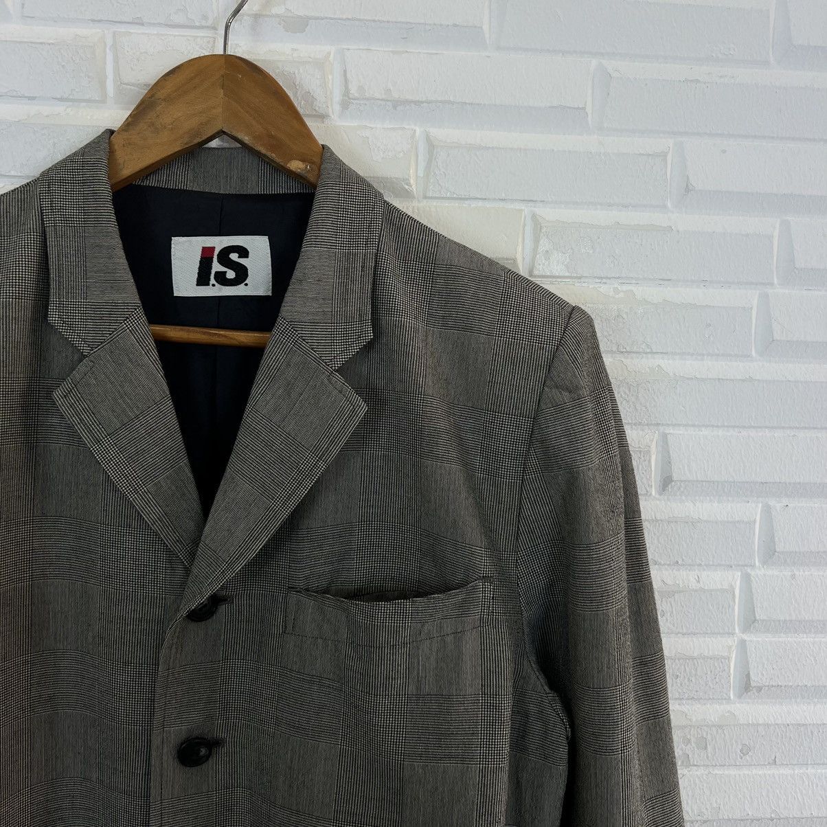 VINTAGE IS ISSEY MIYAKE TARTAN DESIGN JACKET