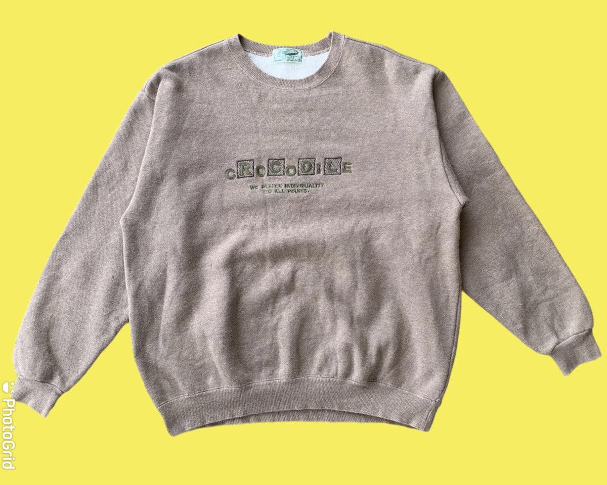 image of Crocodile Sweetshirt Vintage 90's in Beige, Men's (Size Large)