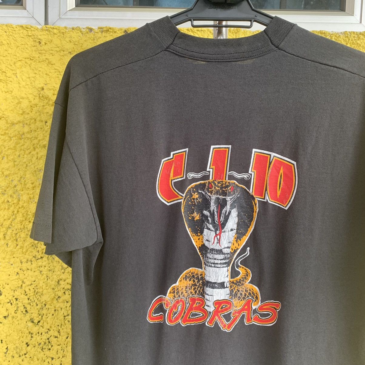 Fruit Of The Loom Charlie Cobras 1-10 vintage american commandos unit tee Size US L / EU 52-54 / 3 - 10 Thumbnail