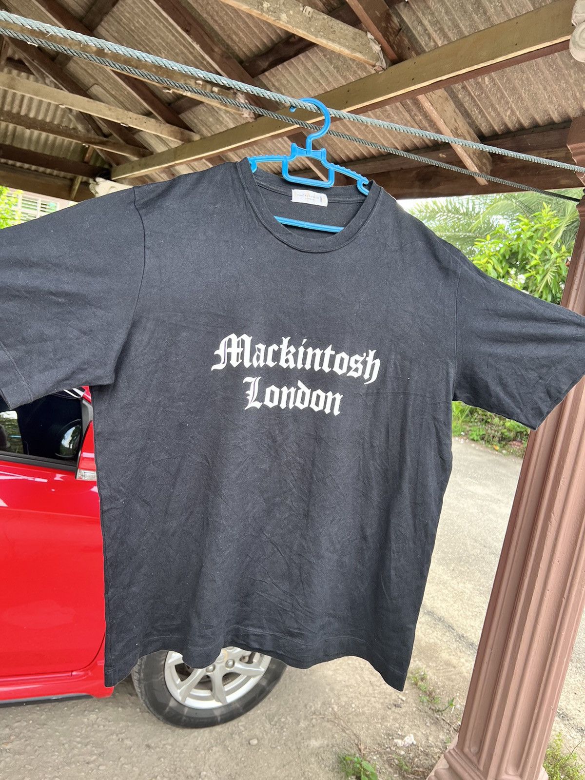 Mackintosh Spell Out t shirt