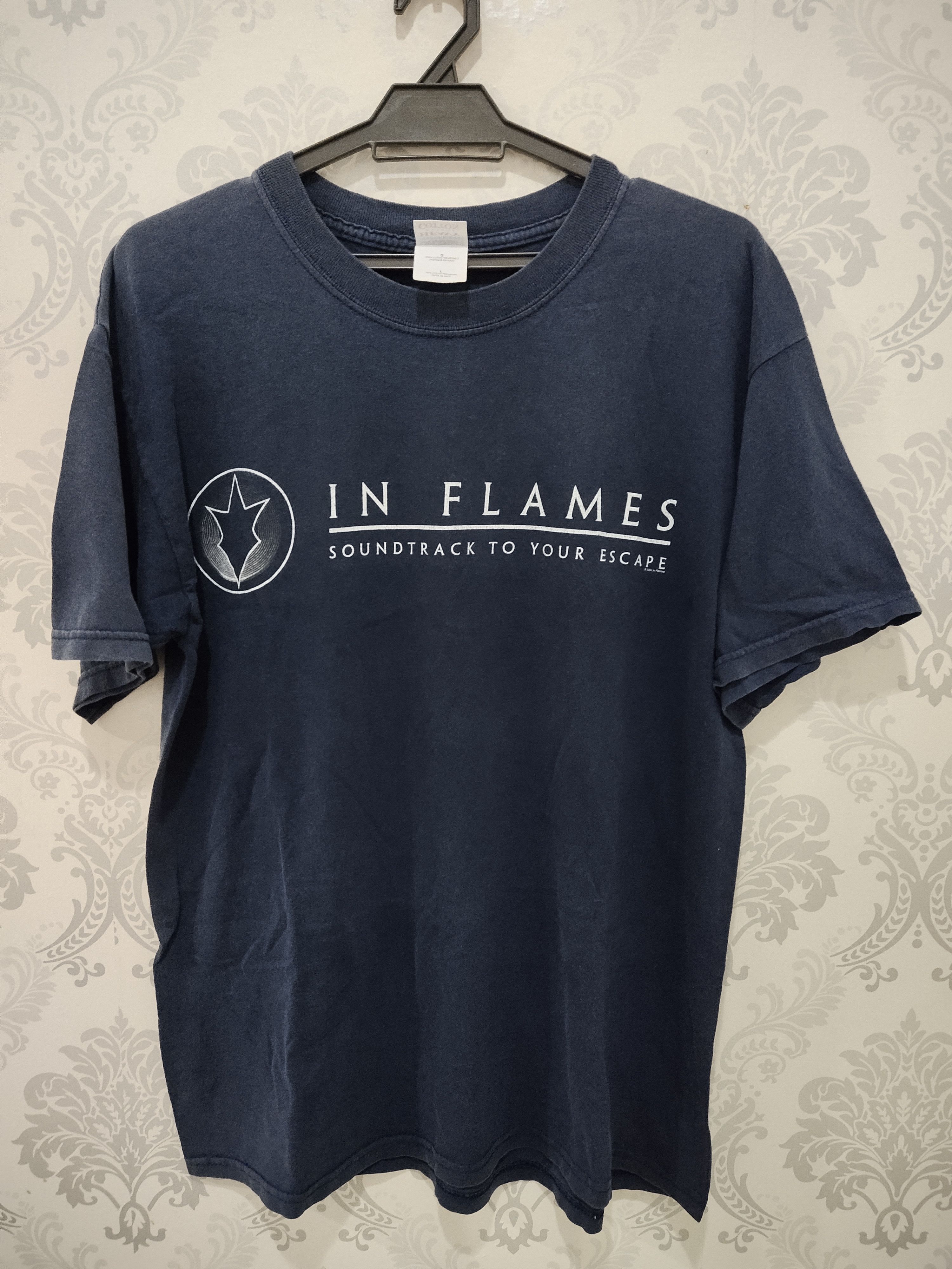 Band Tees Vintage 2004 Band Shirt In Flames Size US L / EU 52-54 / 3 - 1 Thumbnail