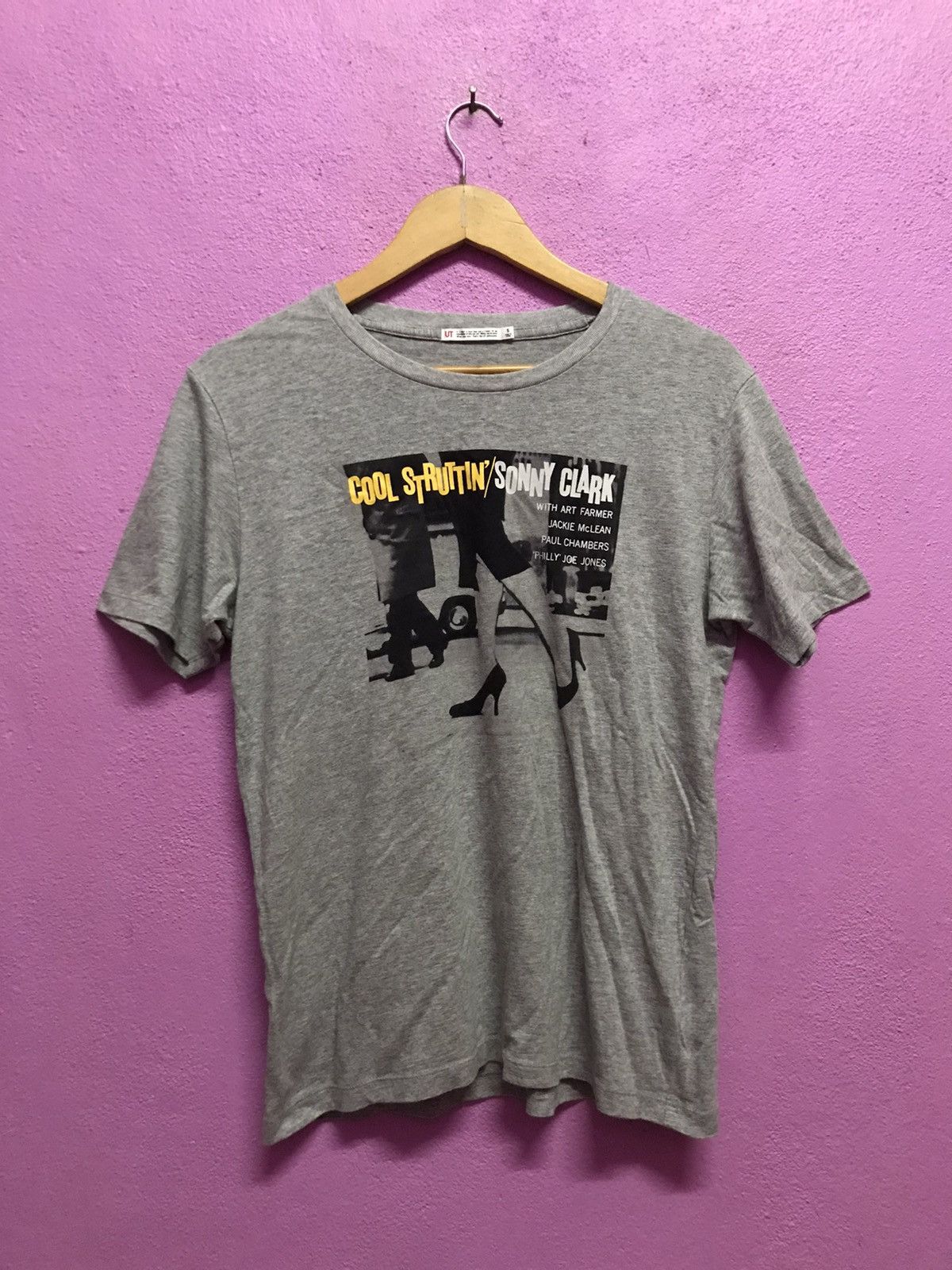 Uniqlo Cool Struttin Album By Sonny Clark T-Shirts Size S Size US S / EU 44-46 / 1 - 1 Thumbnail