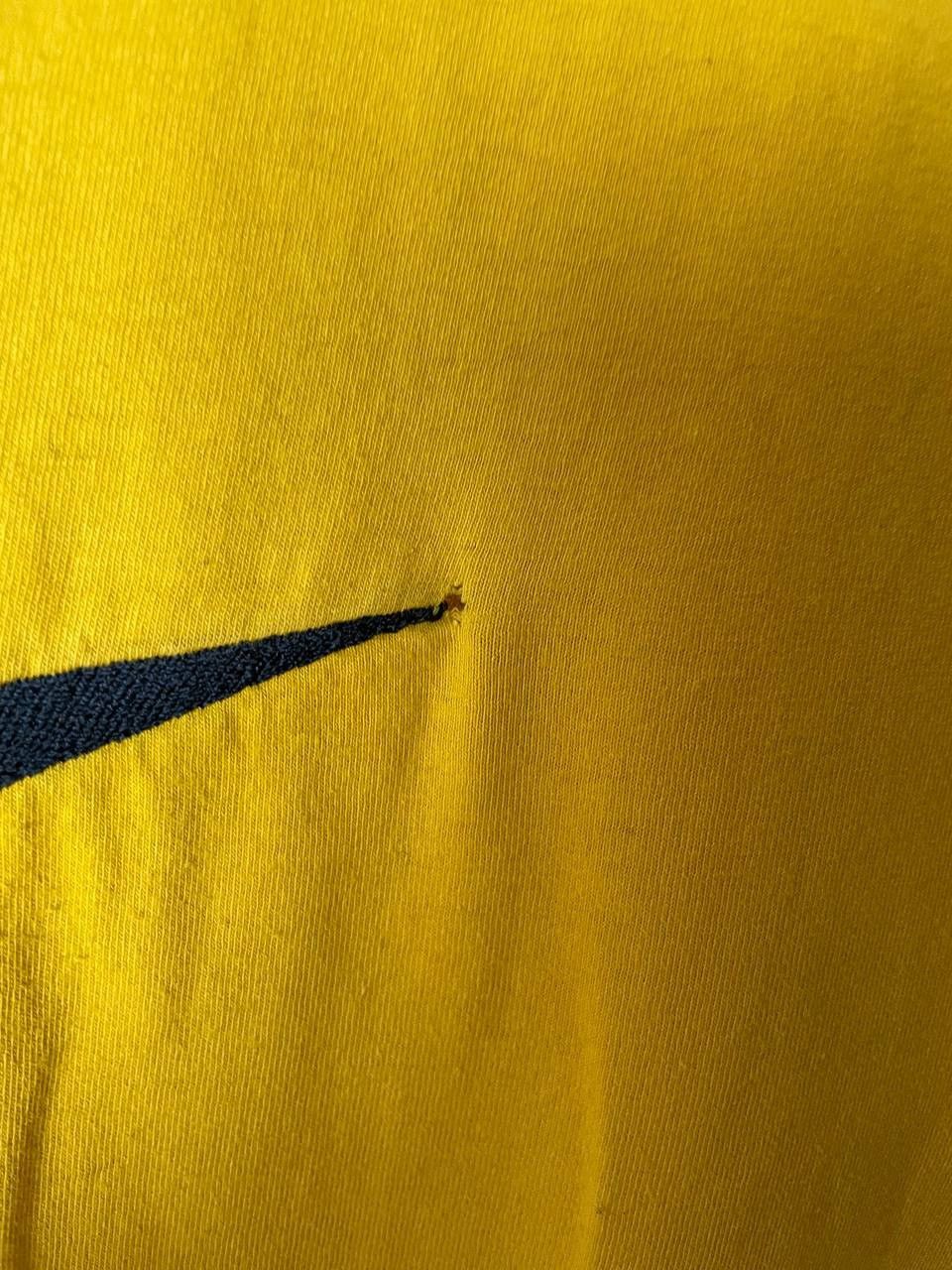 Nike × Vintage Nike 90s vintage center logo t-shirts size XL Size US XL / EU 56 / 4 - 4 Thumbnail