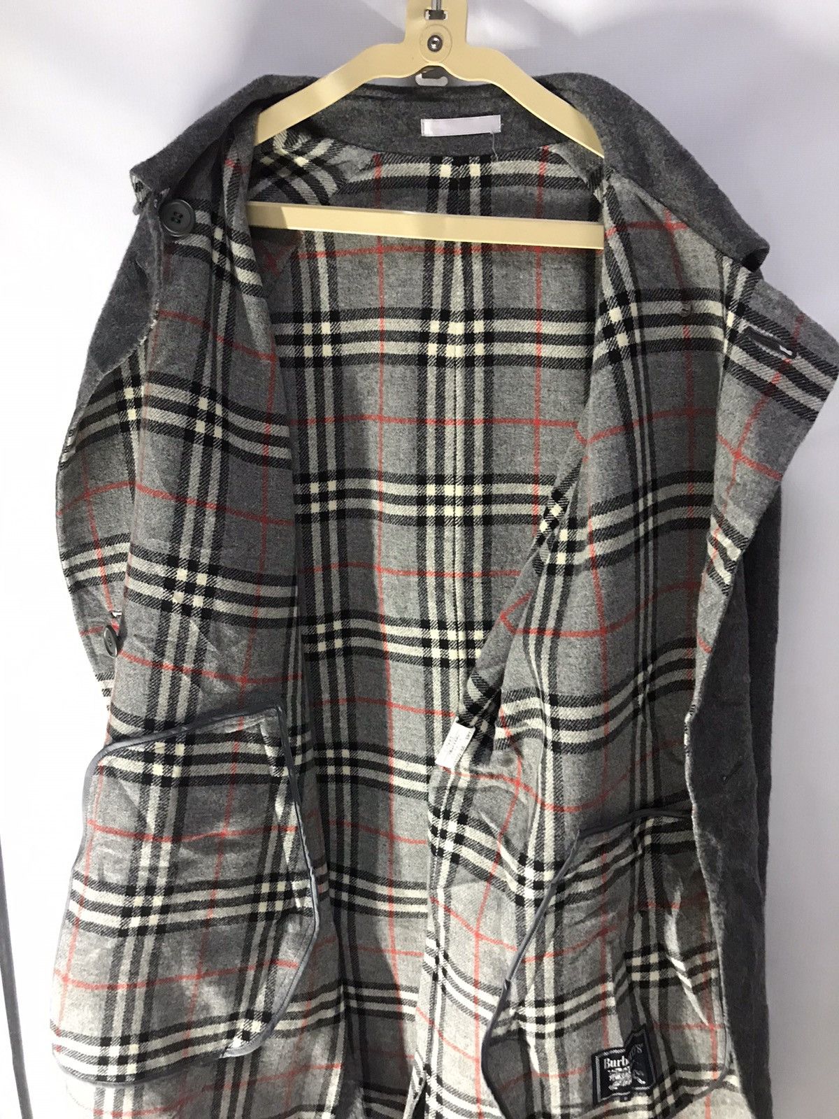Burberry 🔥BEST OFFER 🔥 Burberry jacket gold logo button Size US M / EU 48-50 / 2 - 10 Thumbnail