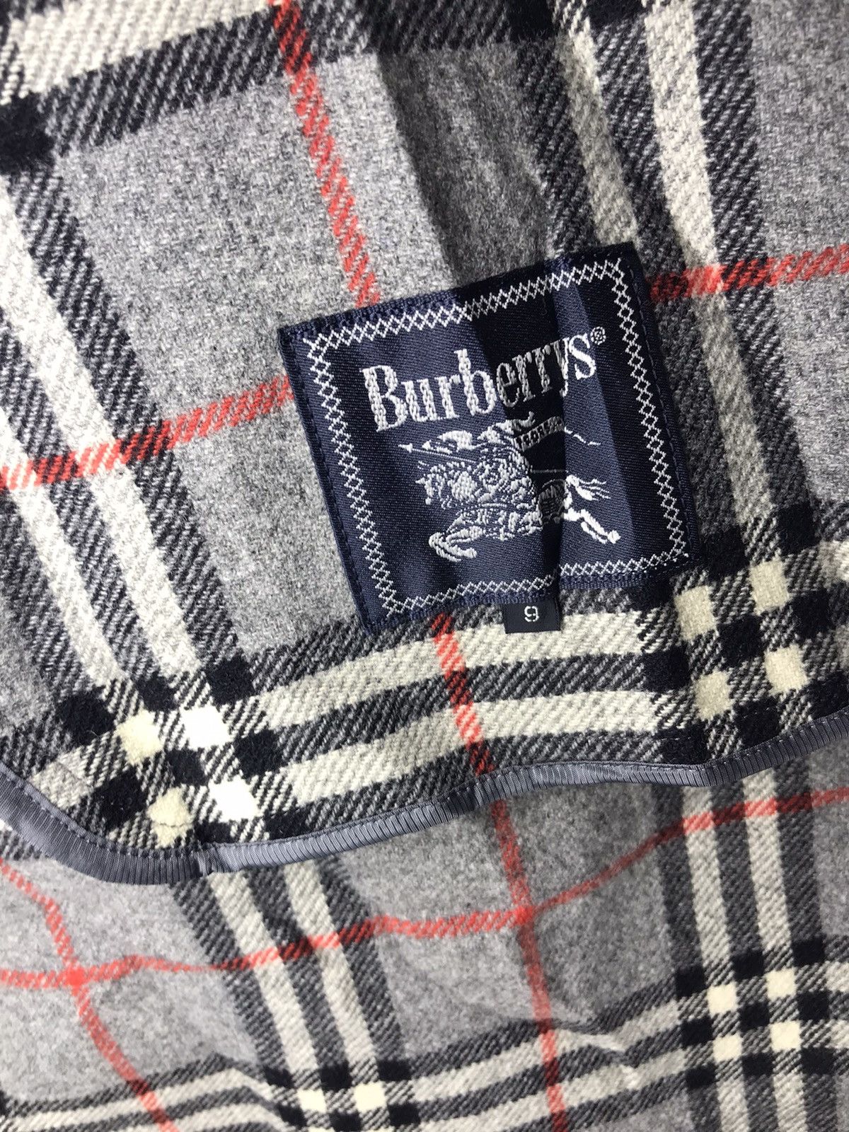 Burberry 🔥BEST OFFER 🔥 Burberry jacket gold logo button Size US M / EU 48-50 / 2 - 5 Thumbnail