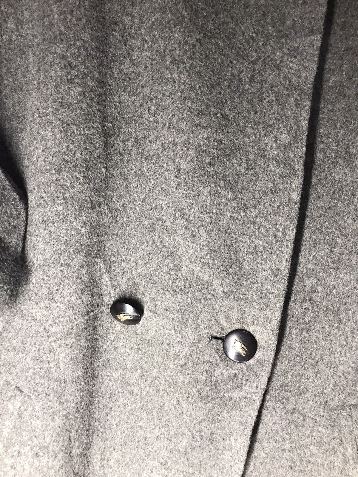 Burberry 🔥BEST OFFER 🔥 Burberry jacket gold logo button Size US M / EU 48-50 / 2 - 7 Thumbnail