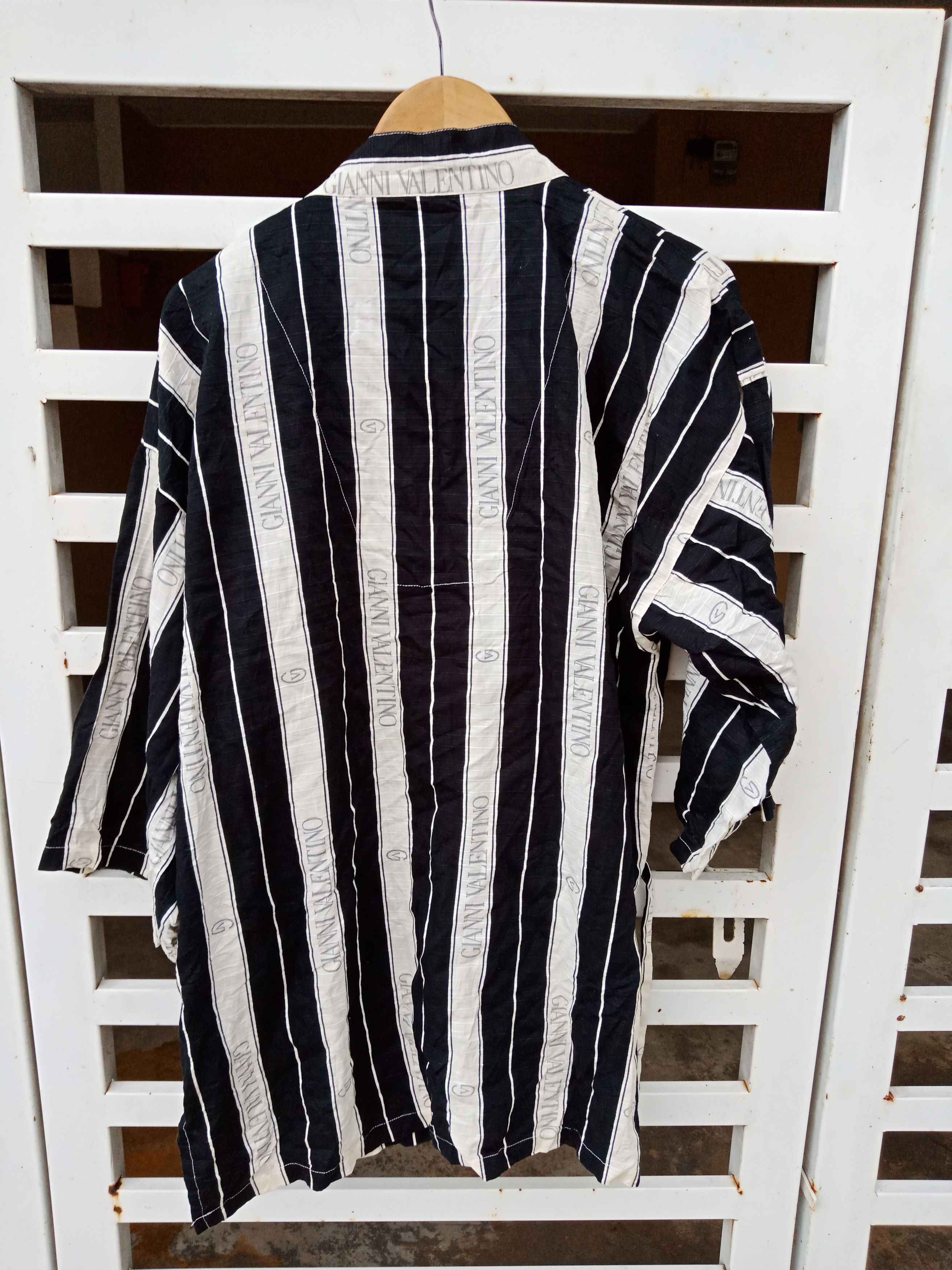 Gianni Valentino Gianni Valentino Spell Out Embroidered Big Logo Sleep Wear Size US L / EU 52-54 / 3 - 2 Thumbnail