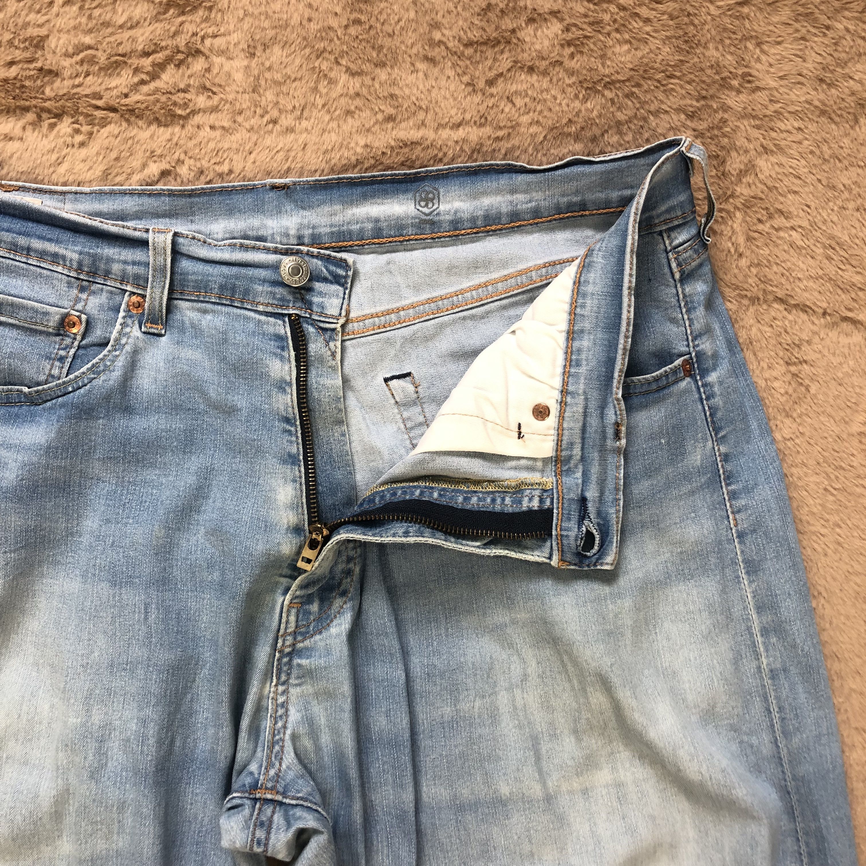 Levi's TRASHED LEVIS BIG E LIGHT WASH DENIM PANTS #6796-88 Size US 36 / EU 52 - 6 Thumbnail