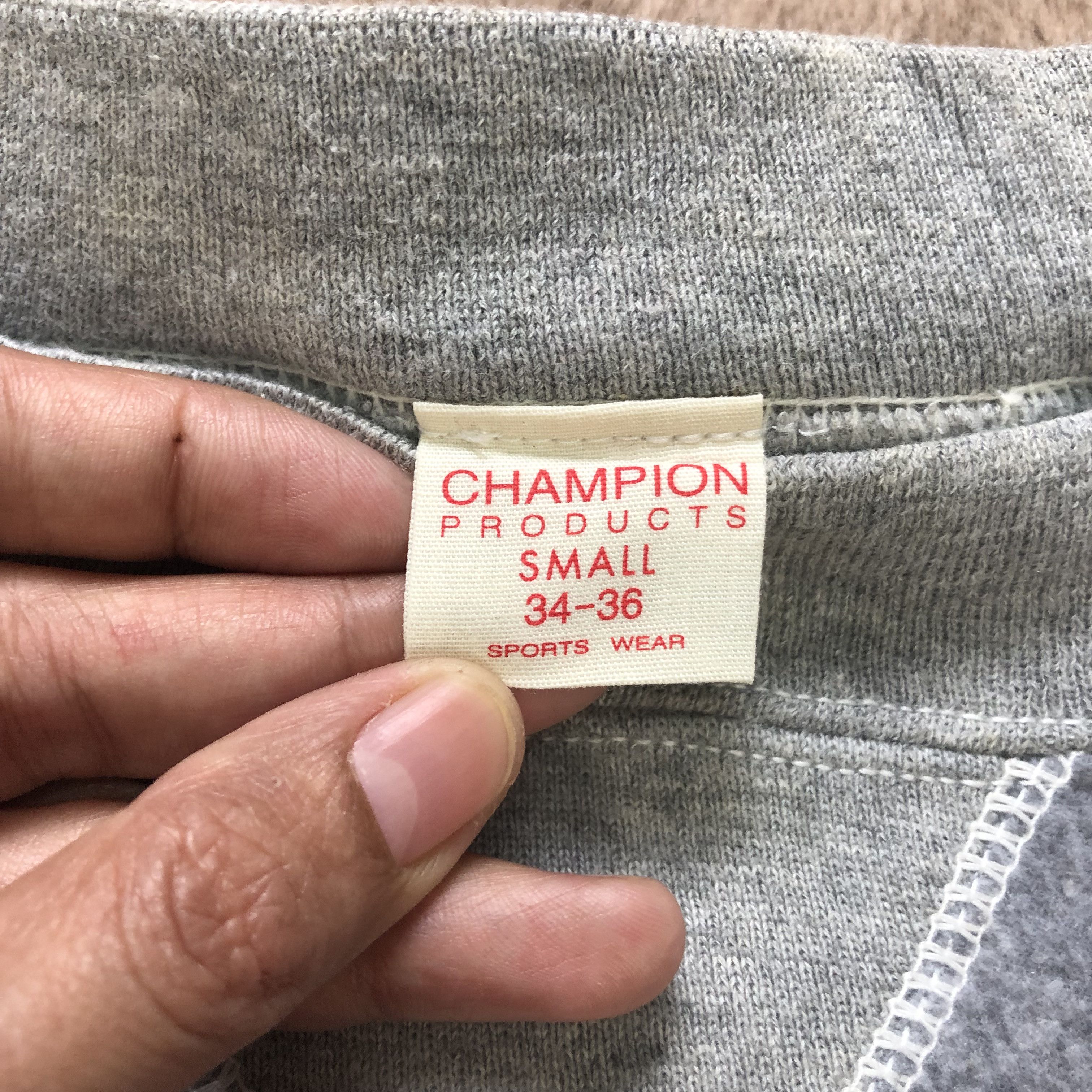 Champion CHAMPION PRODUCTS PROPERTY OF CHA BIG LOGO FLEECE #6797-88 Size US S / EU 44-46 / 1 - 9 Thumbnail