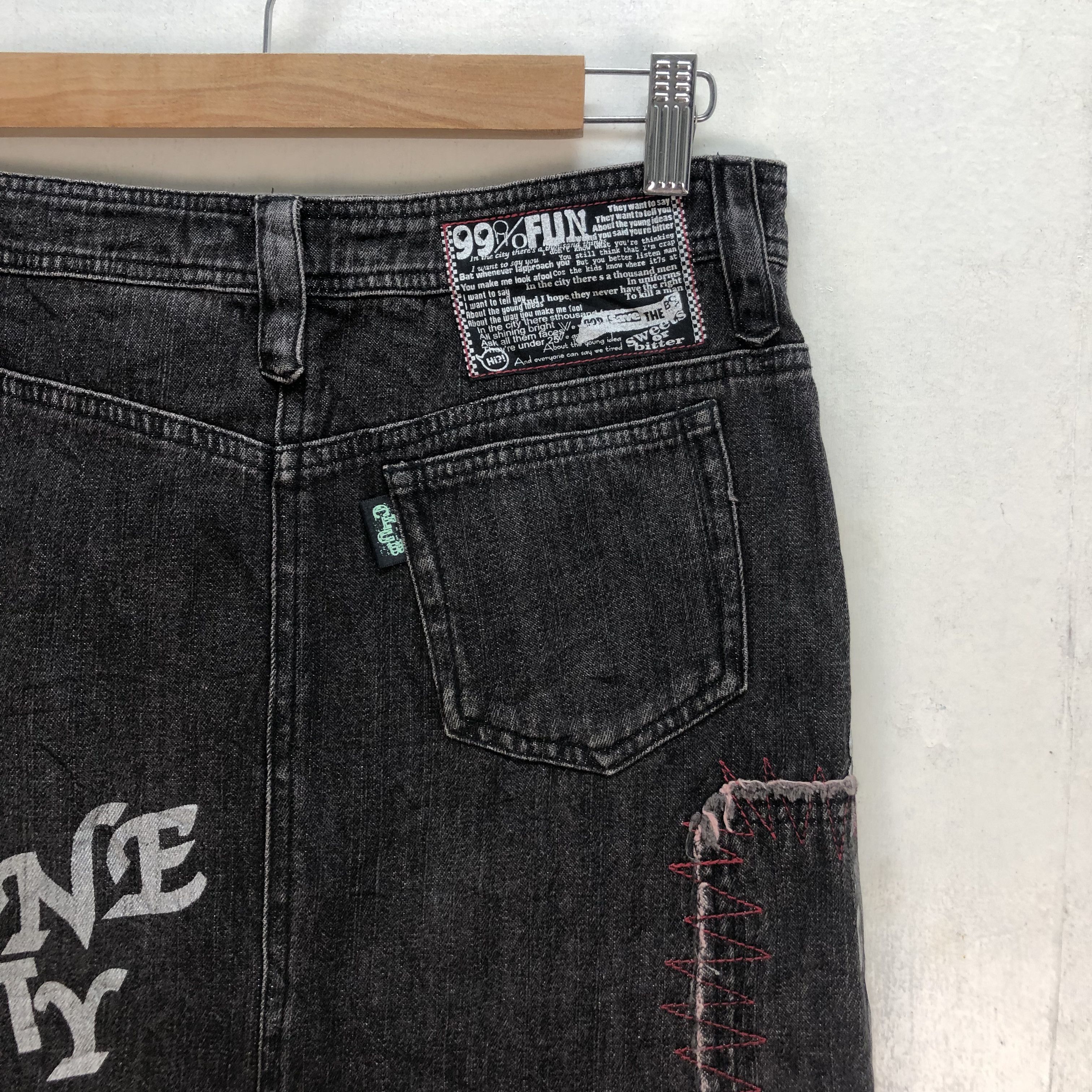 Japanese Brand BA-TSU CLUB DECONSTRUCTED JEANS MINI SKIRTS #6800-88 Size 31" - 12 Thumbnail