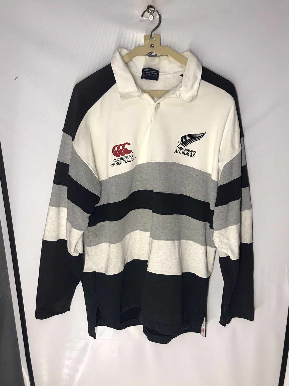 Canterbury of New Zealand × Vintage Vintage Canterbury of New Zealand all black team sweatshirt Size US M / EU 48-50 / 2 - 10 Thumbnail