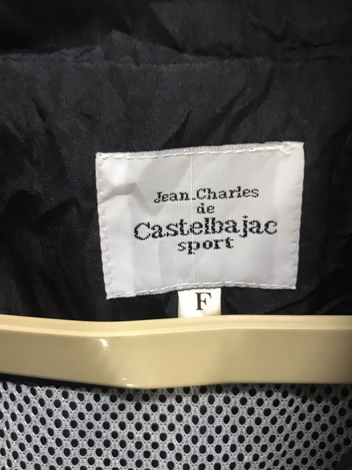 Jean Charles De Castelbajac Castelbajac zipper sleeveless embroidered logo Size US M / EU 48-50 / 2 - 3 Thumbnail