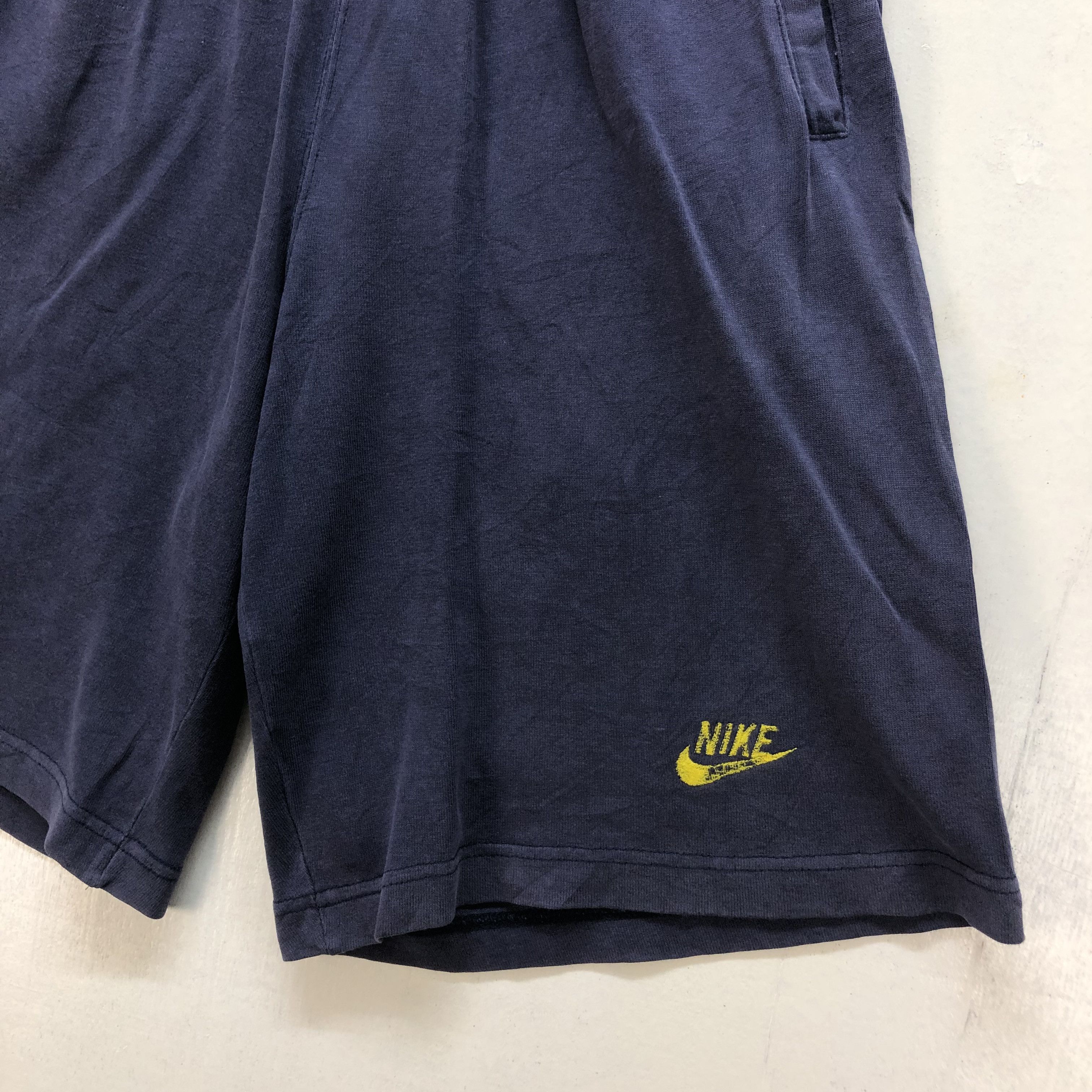 Nike TRASHED NIKE SHORTS PANT #6803-88 Size US 30 / EU 46 - 5 Thumbnail