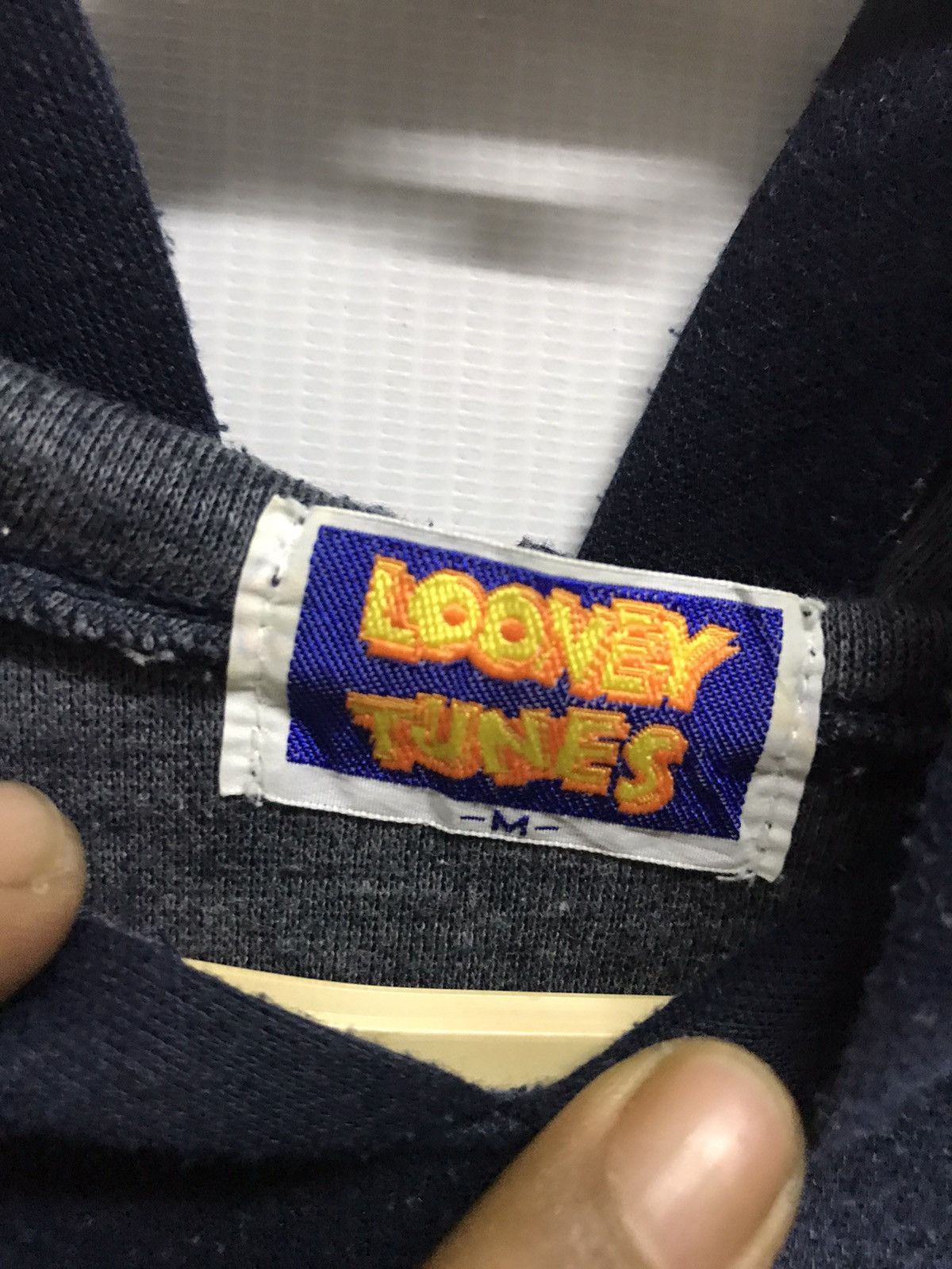 Cartoon Network × Vintage × Warner Bros Vintage Bunny looney tunes hoodie pullover by Warner bros Size US M / EU 48-50 / 2 - 3 Thumbnail