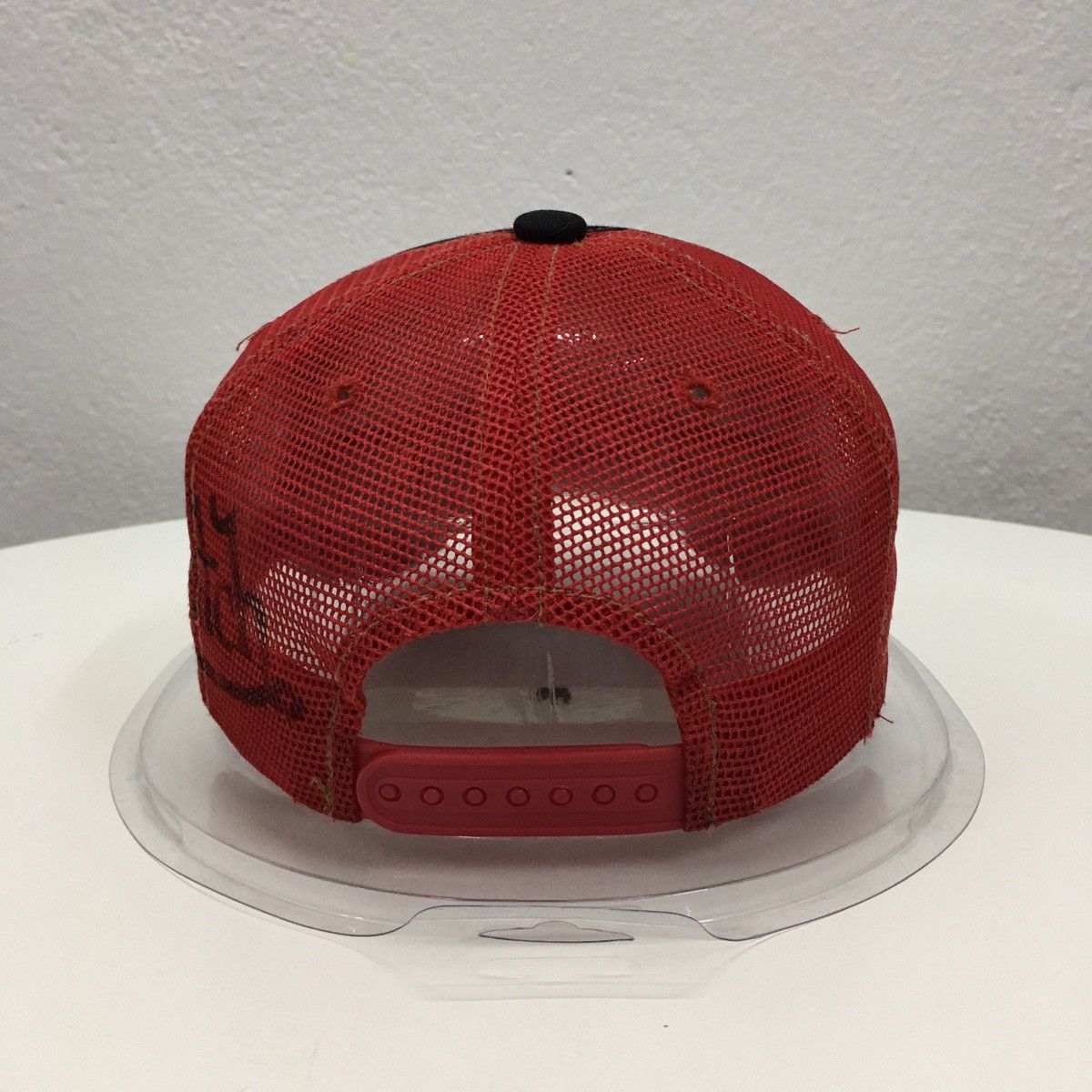 Von Dutch Rare Von Dutch Trucker Cap Mesh Distressed Design Snapback Size ONE SIZE - 5 Thumbnail