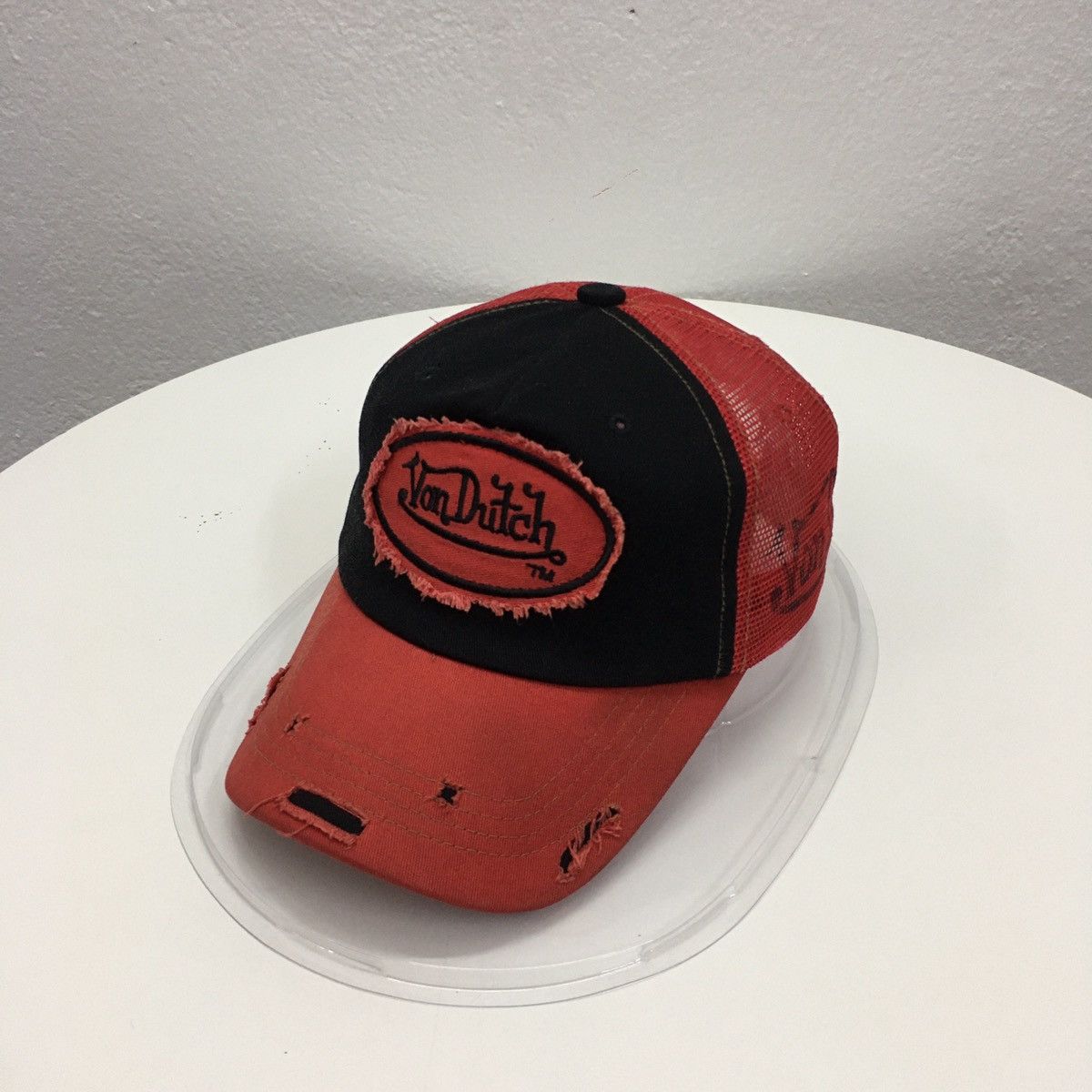 Von Dutch Rare Von Dutch Trucker Cap Mesh Distressed Design Snapback Size ONE SIZE - 1 Thumbnail