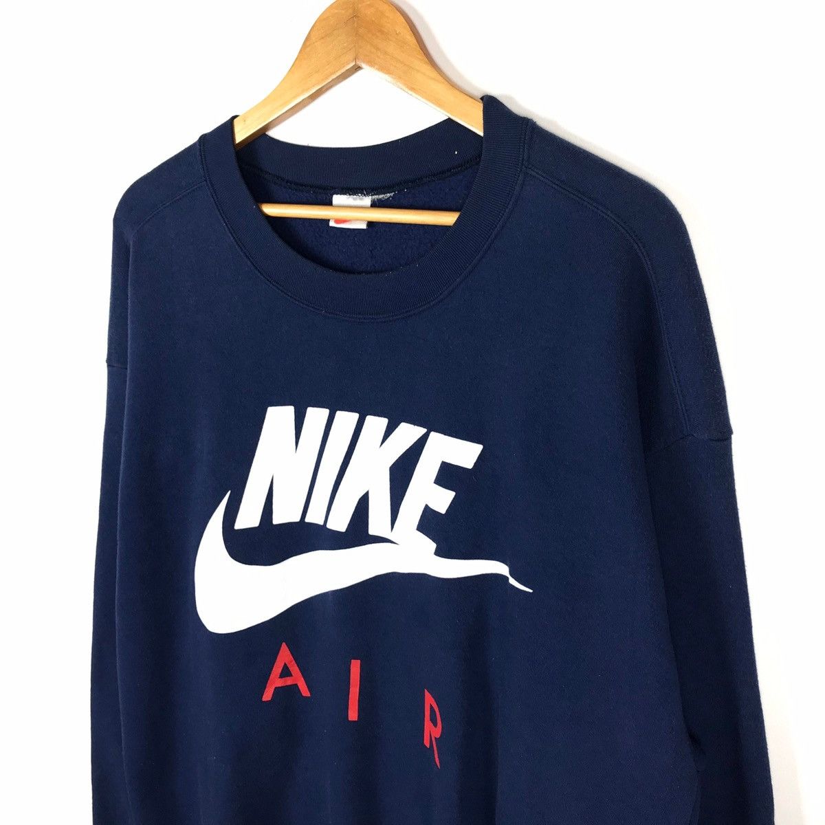 Nike vintage nike air swoosh big logo jumper pullover sweatshirt Size US L / EU 52-54 / 3 - 4 Thumbnail