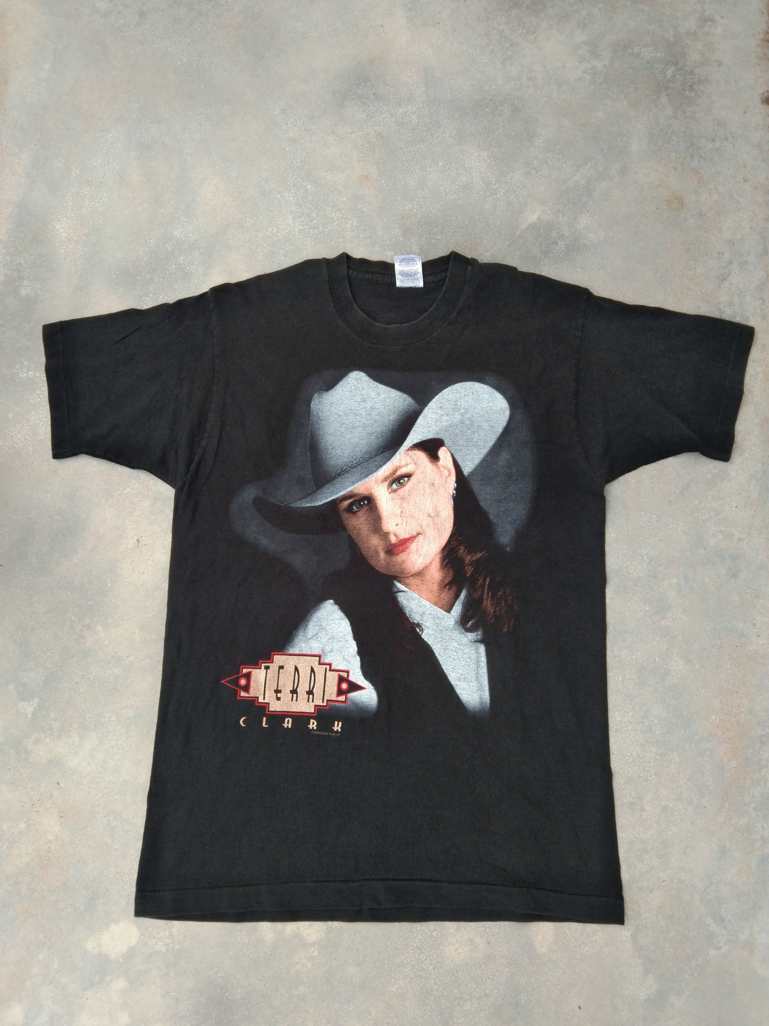 Band Tees 90s Made In USA Vintage Terri Clark Tour T Shirt Size US L / EU 52-54 / 3 - 1 Thumbnail