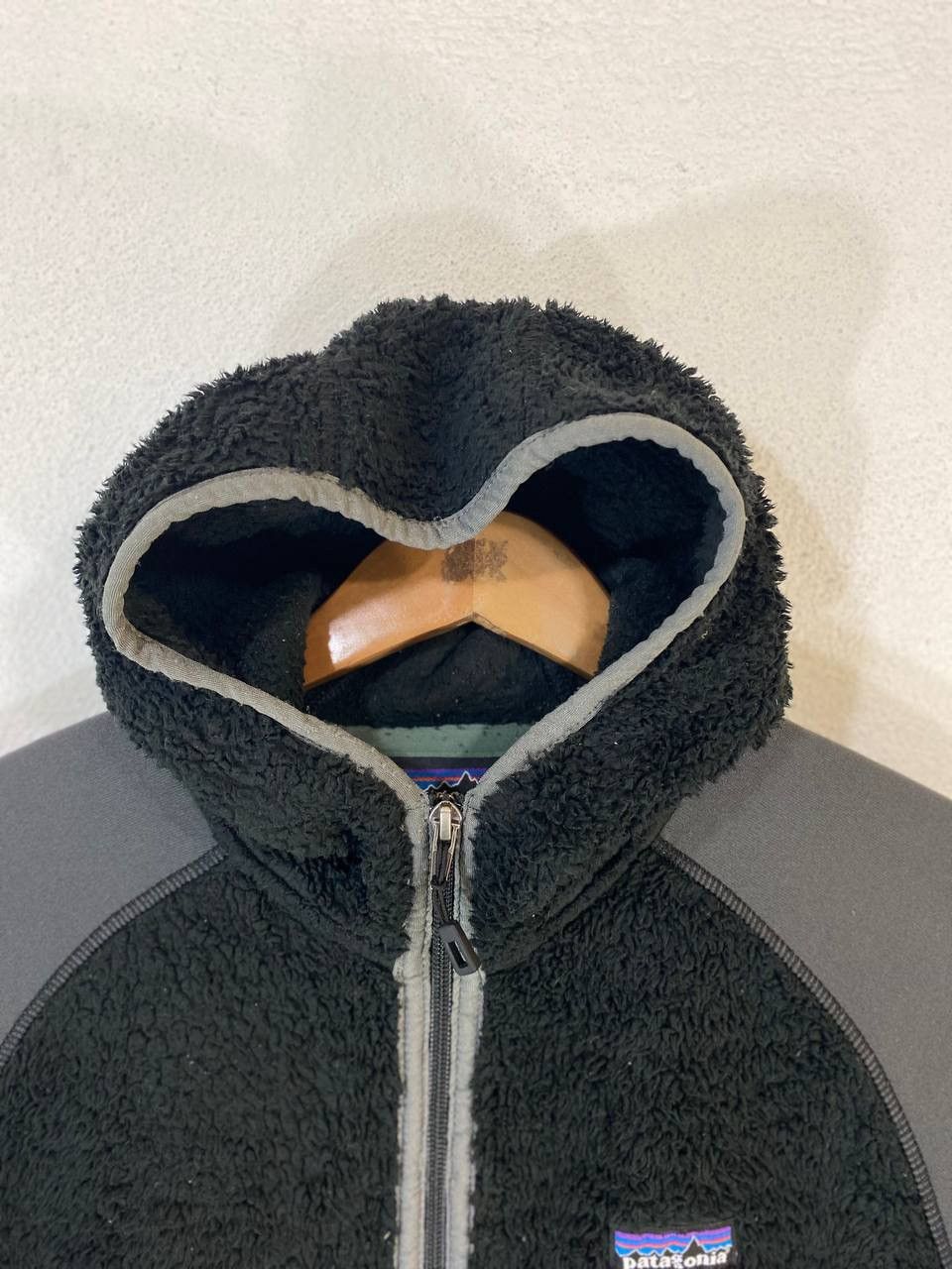 Patagonia Patagonia Black Fleece Jacket Nice Design Size US S / EU 44-46 / 1 - 3 Thumbnail