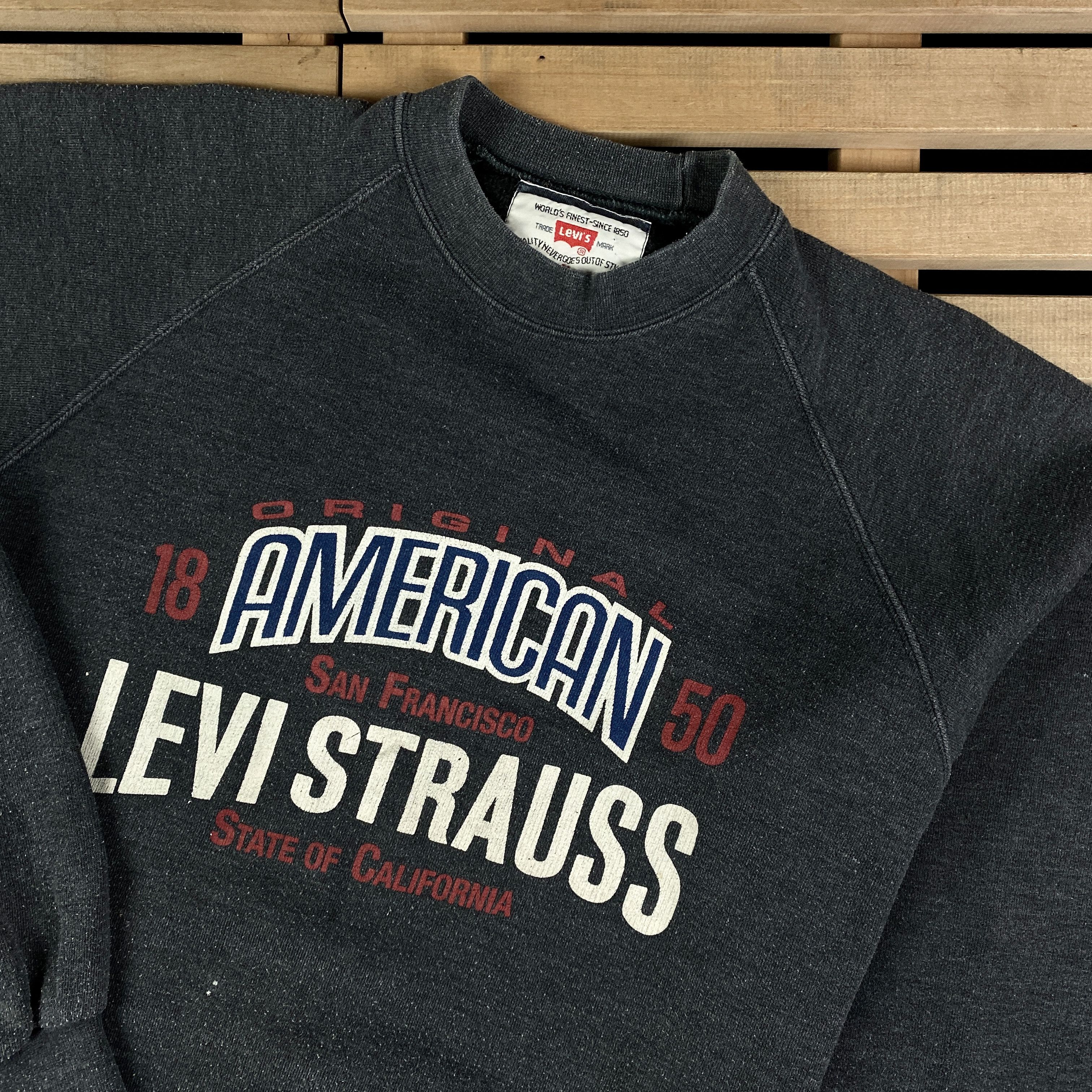 Levi's × Levi's Vintage Clothing × Vintage Mens Sweatshirt Levis Vintage Big Logo Size M Size US M / EU 48-50 / 2 - 2 Thumbnail