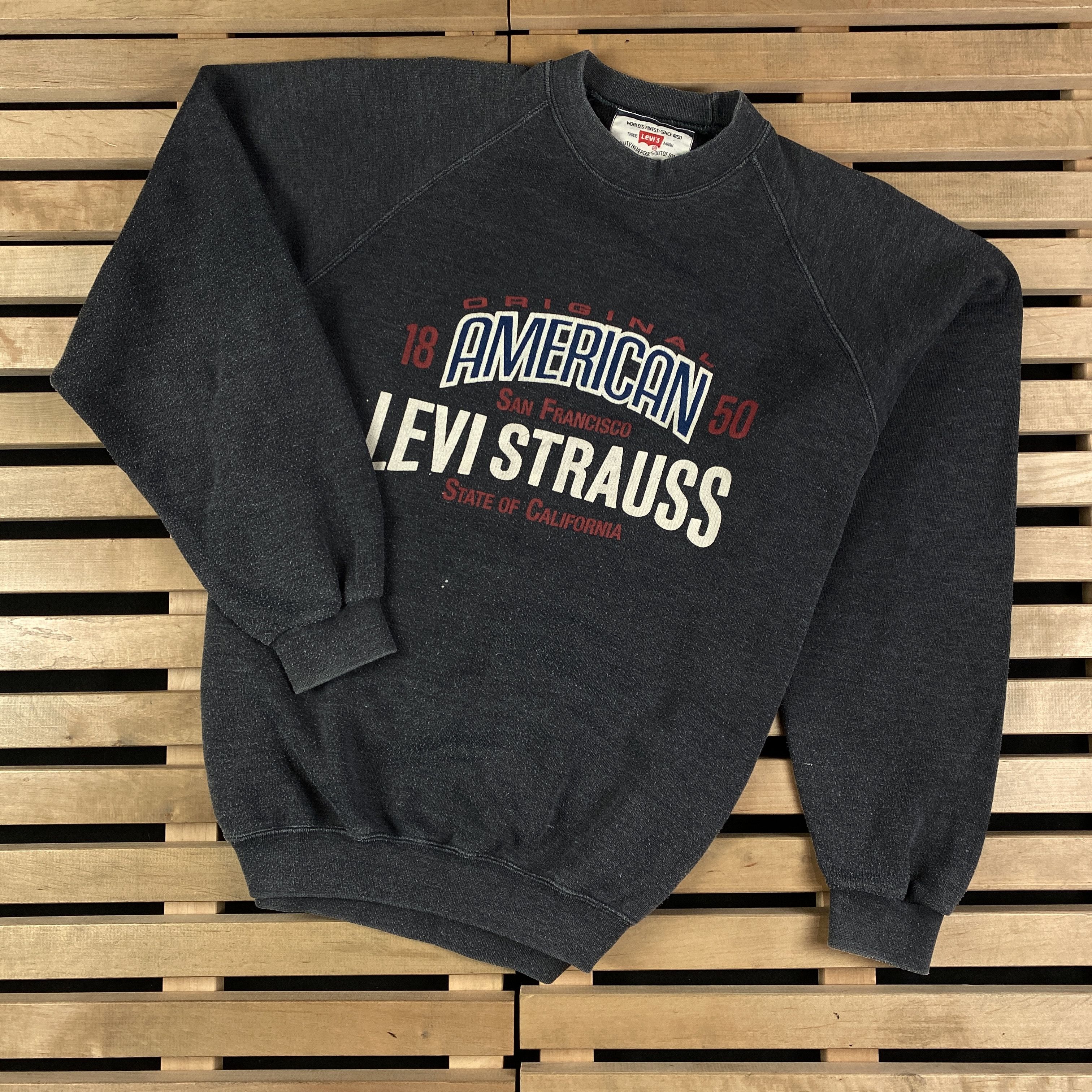 Levi's × Levi's Vintage Clothing × Vintage Mens Sweatshirt Levis Vintage Big Logo Size M Size US M / EU 48-50 / 2 - 1 Thumbnail