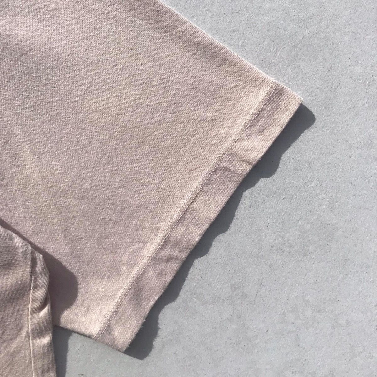 Uniqlo RARE🔥 Musee Du Louvre Art Size US L / EU 52-54 / 3 - 6 Thumbnail
