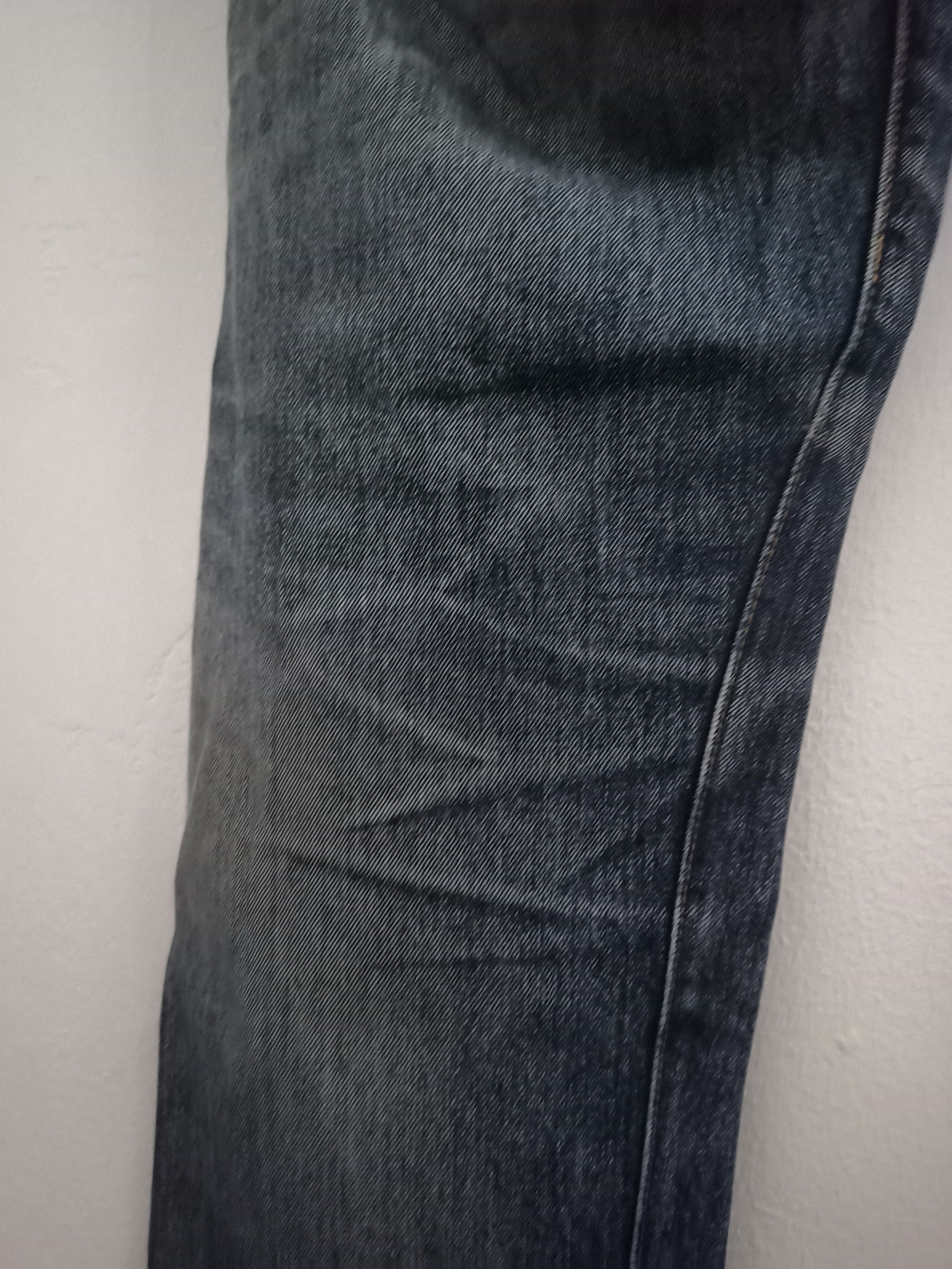 Levi's Vintage Levi's 501 Distressed Jeans Size US 36 / EU 52 - 18 Thumbnail