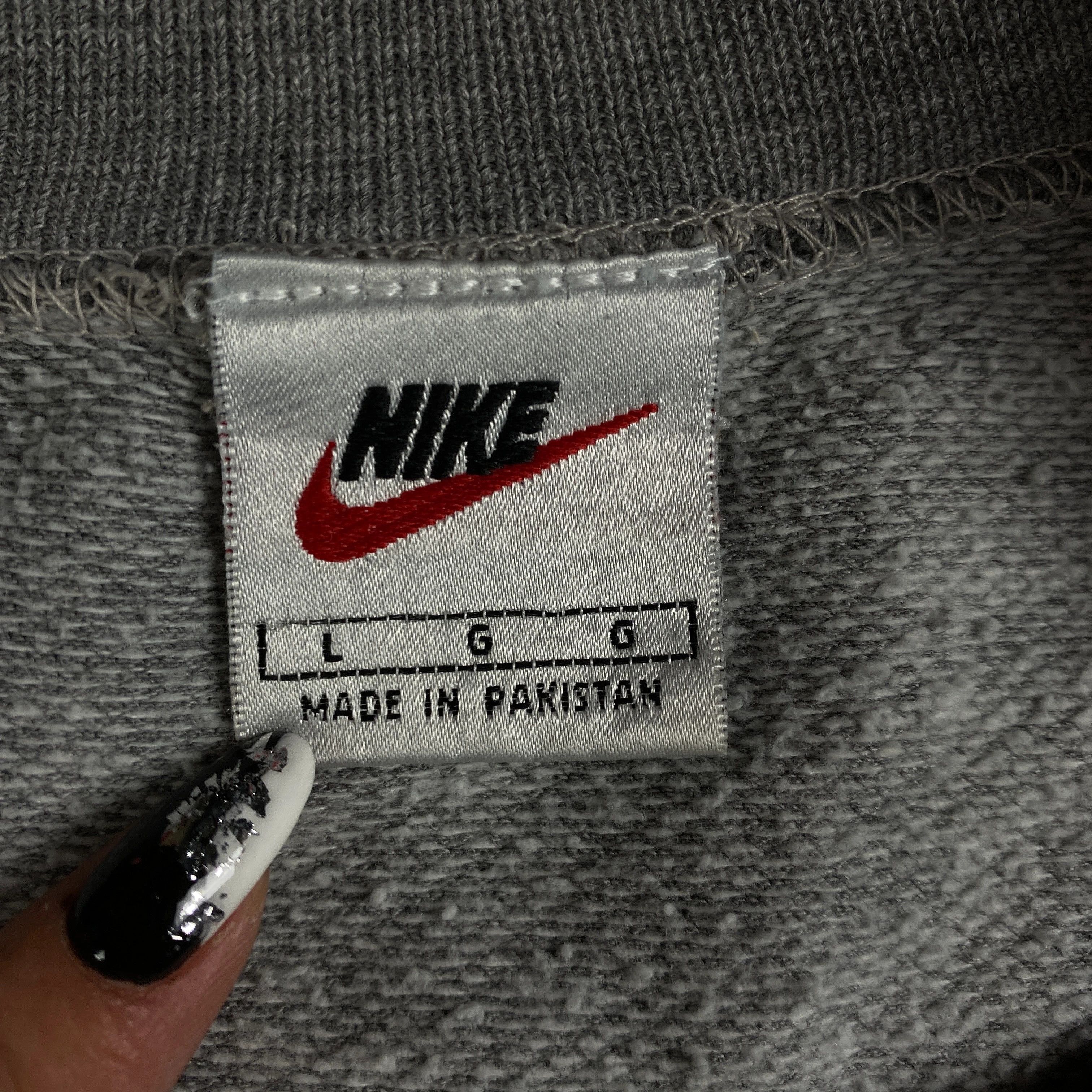 Nike × Vintage Men’s Sweatshirt Long Sleeve Nike Vintage 90-S Size L Size US L / EU 52-54 / 3 - 4 Thumbnail
