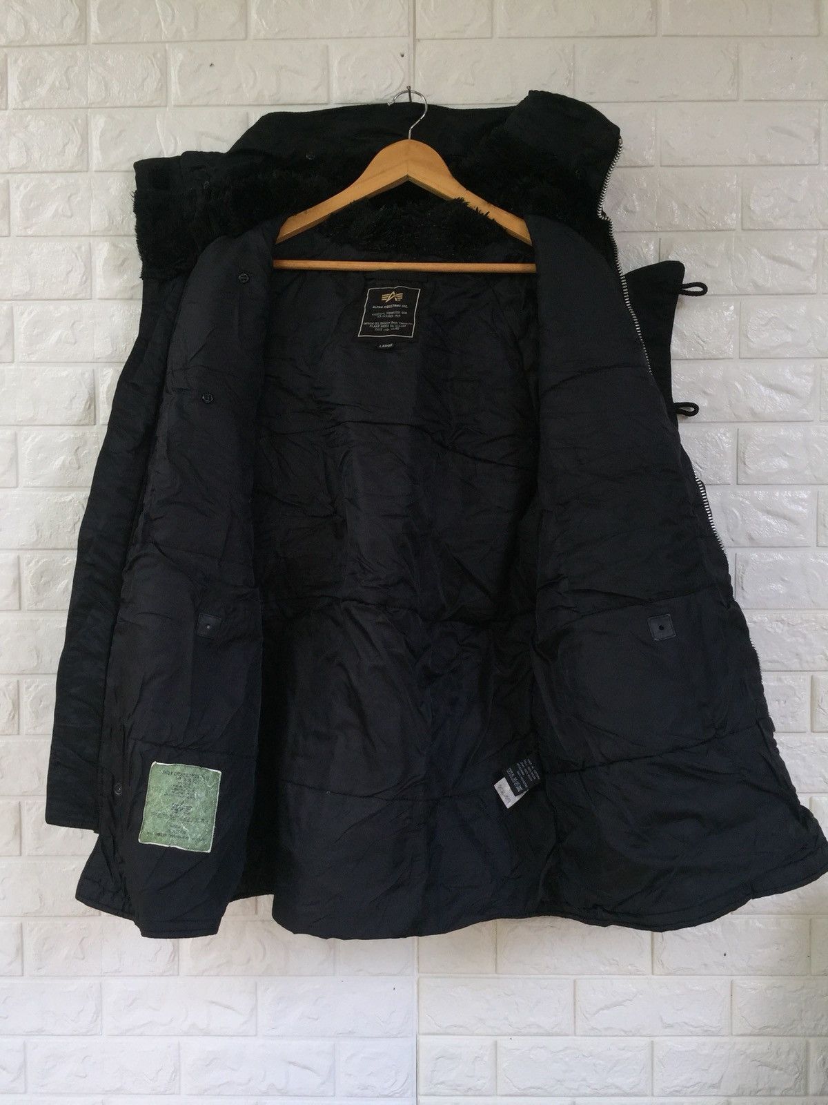 Alpha Industries × Vintage ALPHA INDUSTRIAL MILITARY B-3 PILOT JACKET Size US L / EU 52-54 / 3 - 3 Thumbnail