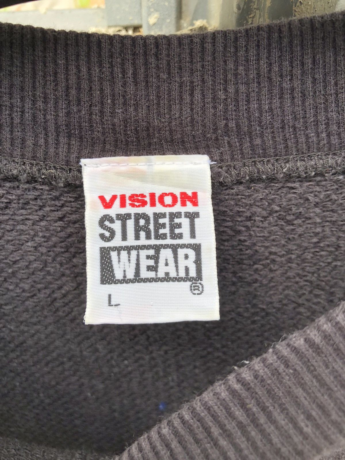 Vision Streetwear Vintage Vision Streetwear Small Logo Tshirt Size US L / EU 52-54 / 3 - 4 Thumbnail