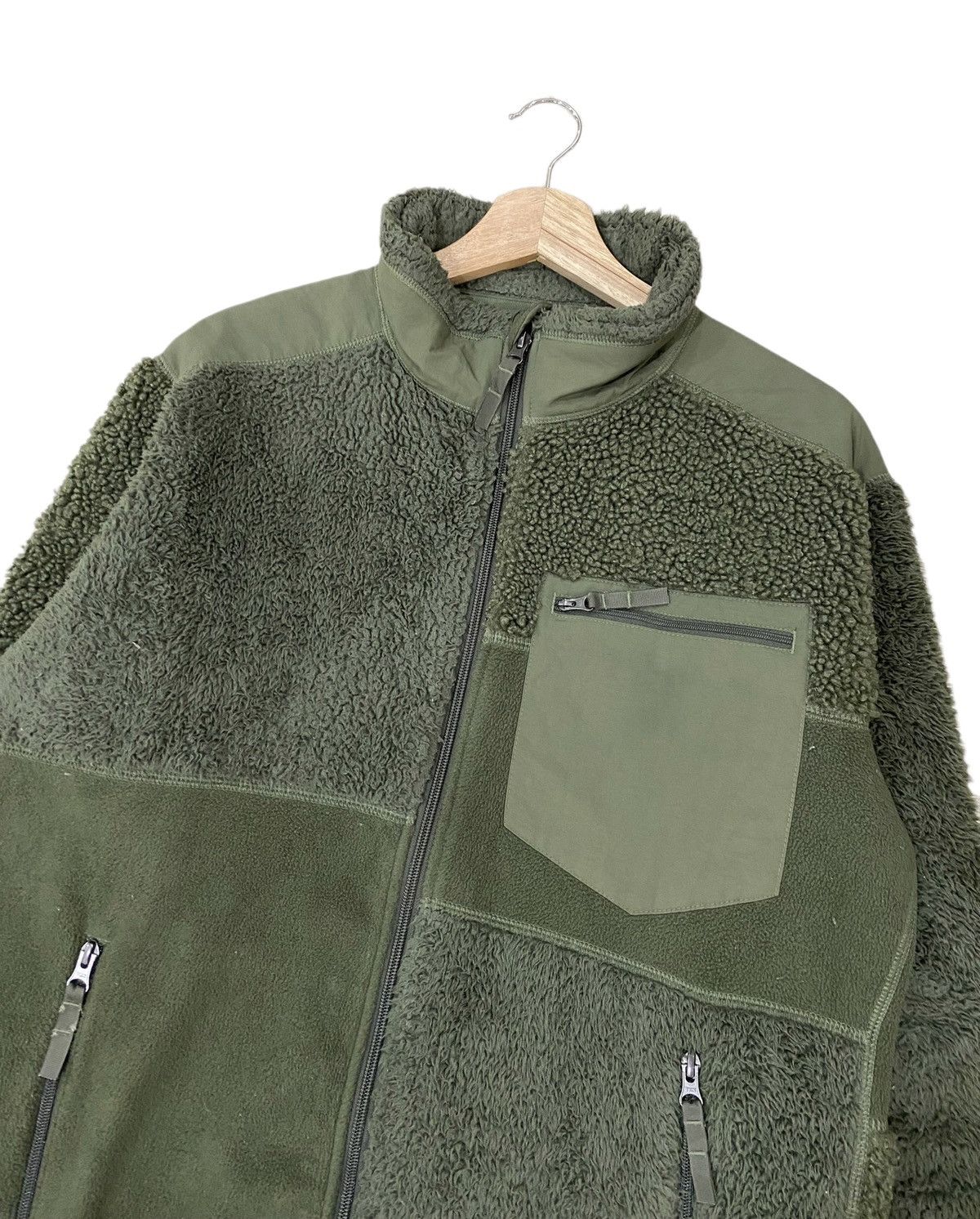 Engineered Garments × Uniqlo ⚡️EG X UNIQLO PATCHWORK SPLIT DEEP PILED FLEECE JACKET Size US M / EU 48-50 / 2 - 6 Thumbnail