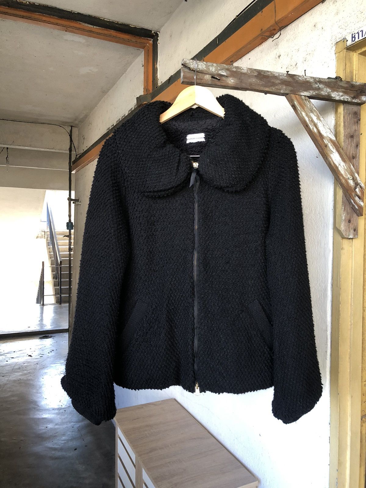 Issey Miyake Vintage Tsumori Chisato Black Boa Blouson Jackets Size L / US 10 / IT 46 - 4 Thumbnail